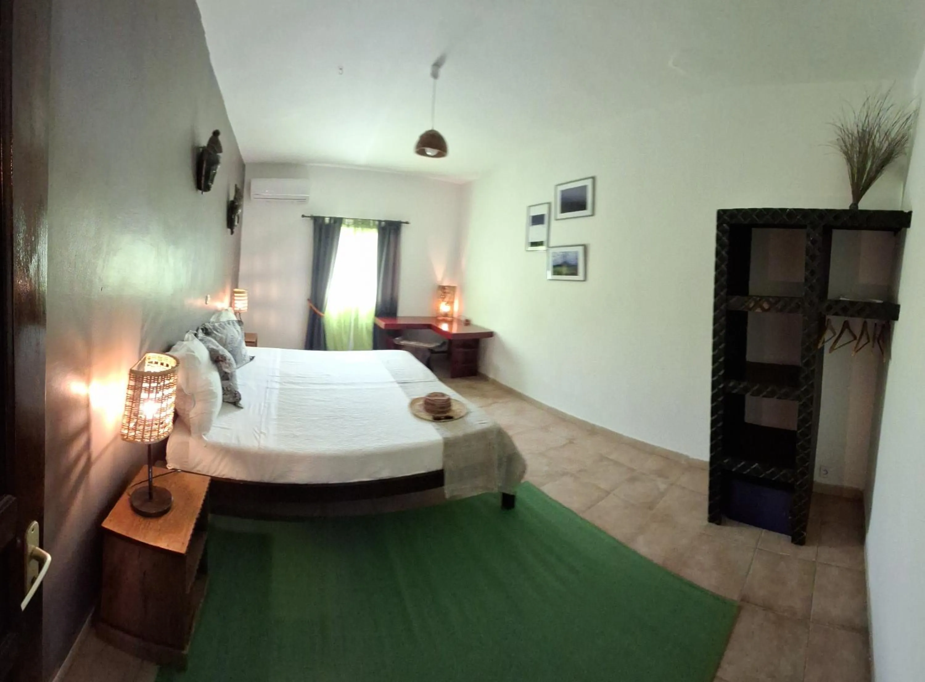 Photo of the whole room, Bed in La Maison Abaka