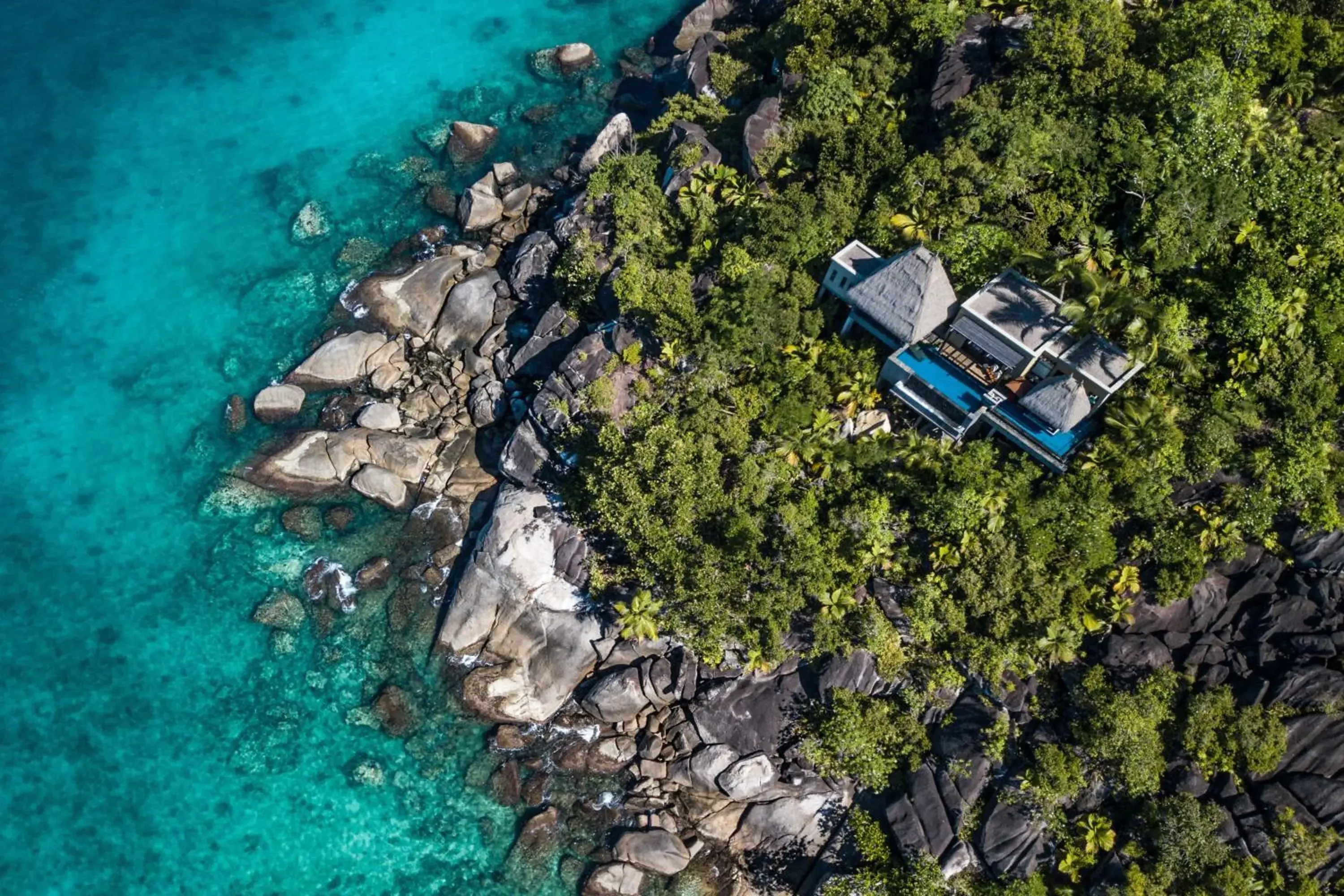 Bird's eye view in Anantara Maia Seychelles Villas Bird's eye view in Anantara Maia Seychelles Villas