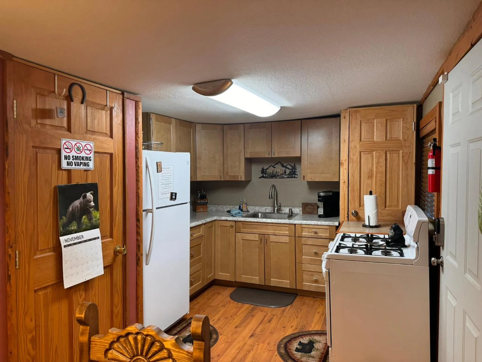 Coffee/tea facilities in Gonzales Cozy Little Bear Cabin