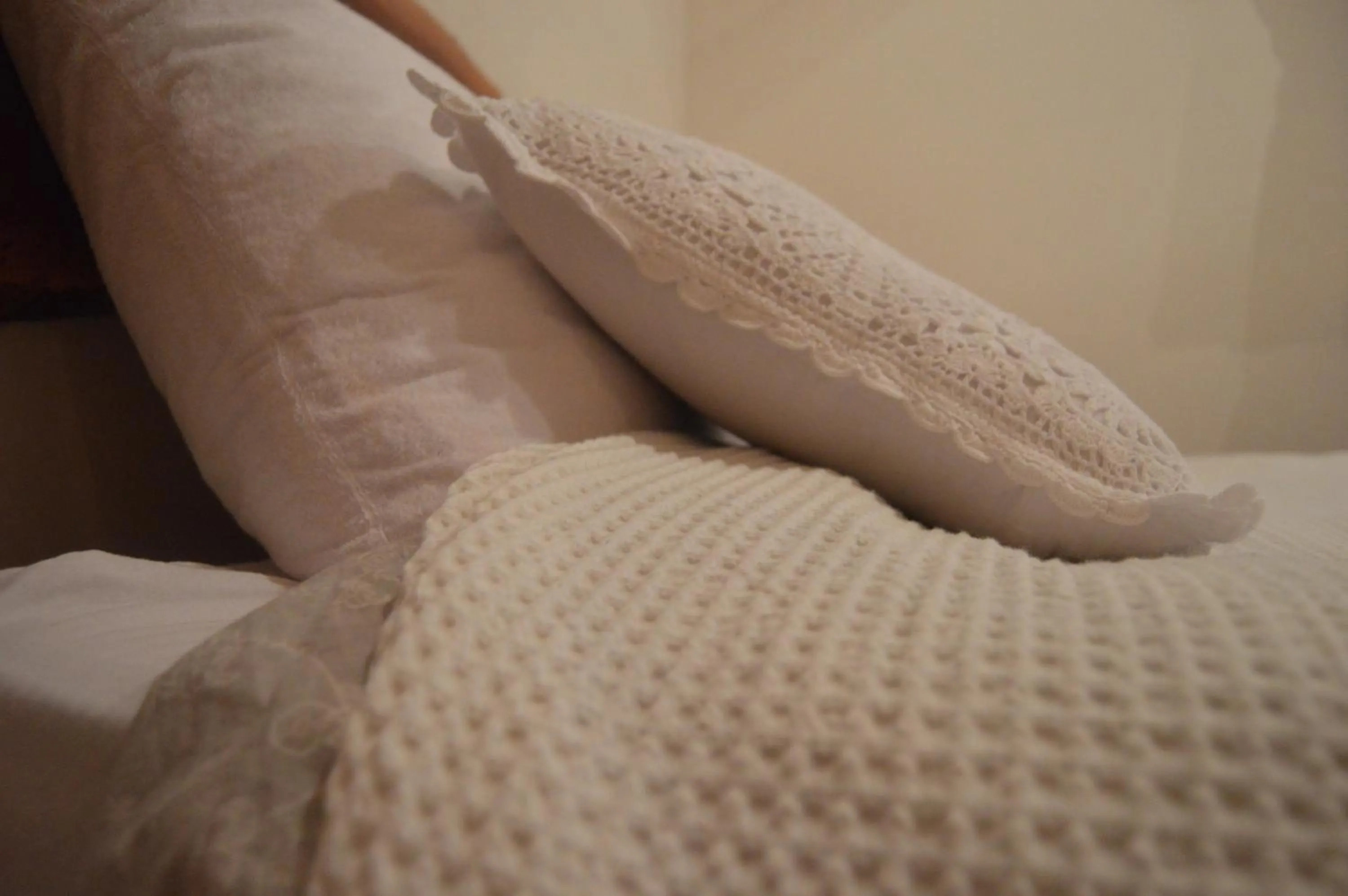 Bed in Gate Away B&B Units - המקום באל רום