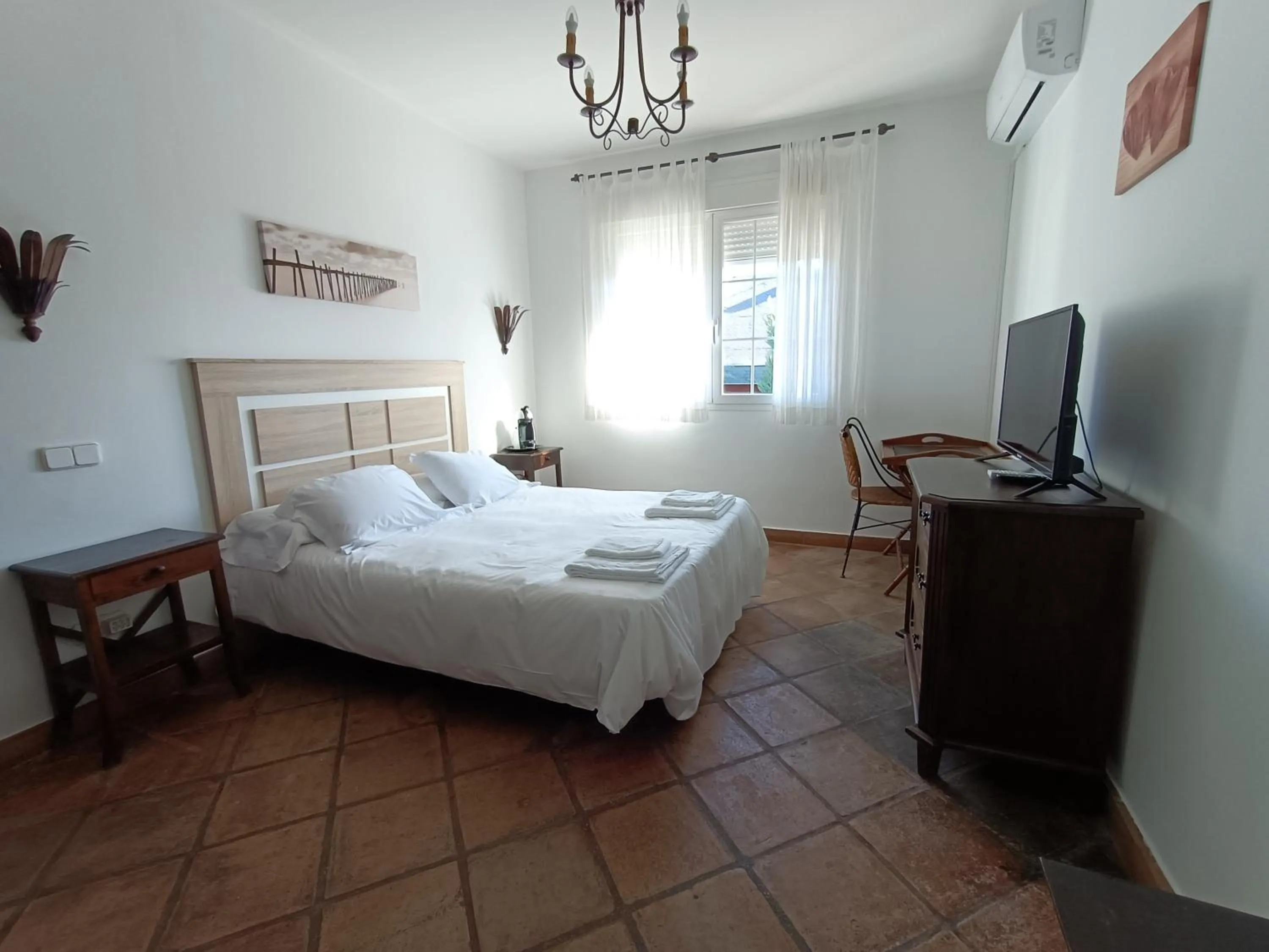 Bed in Hotel Rural La Pedriza Original