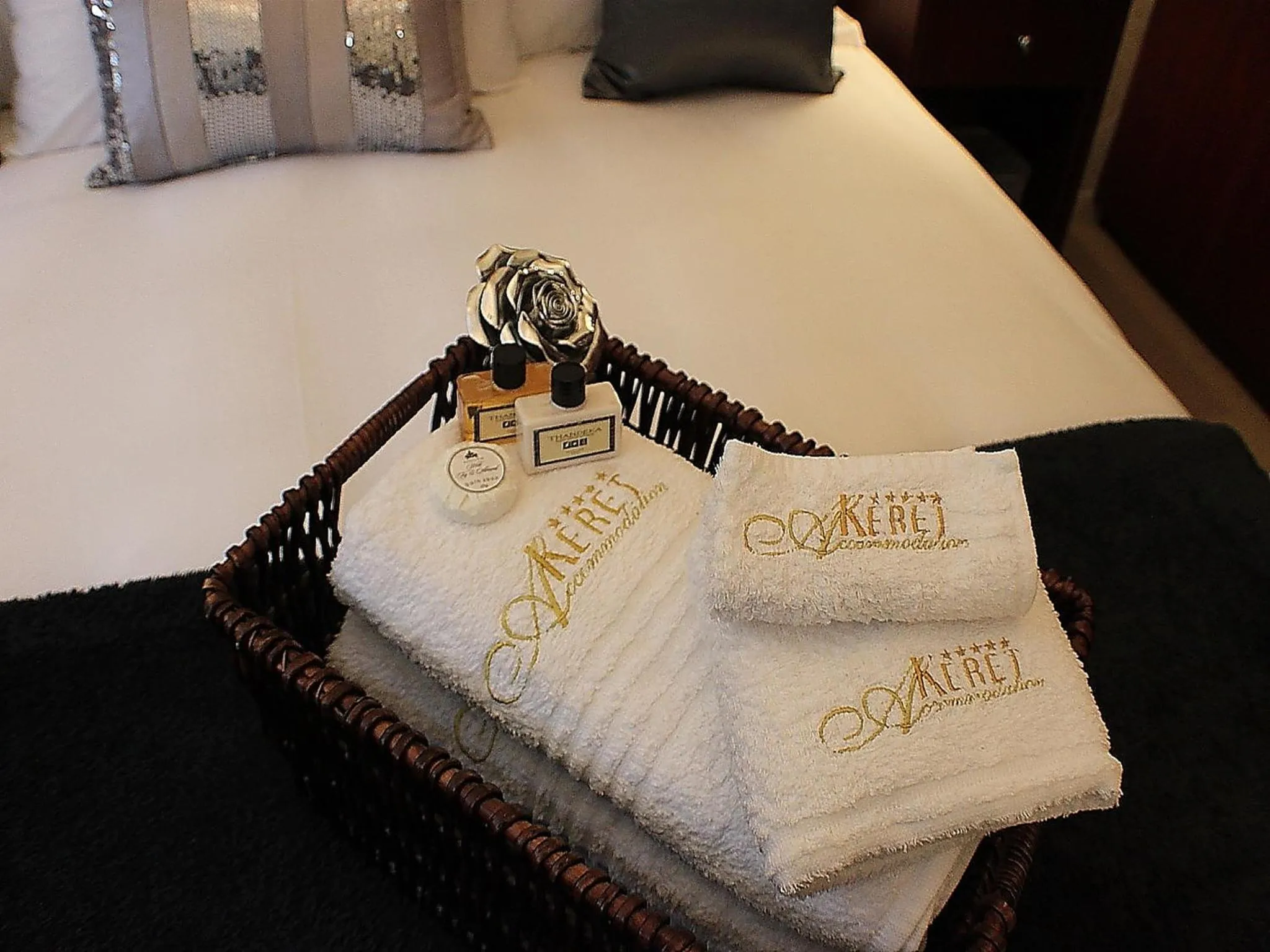 Decorative detail, Bed in Keret Accommodation