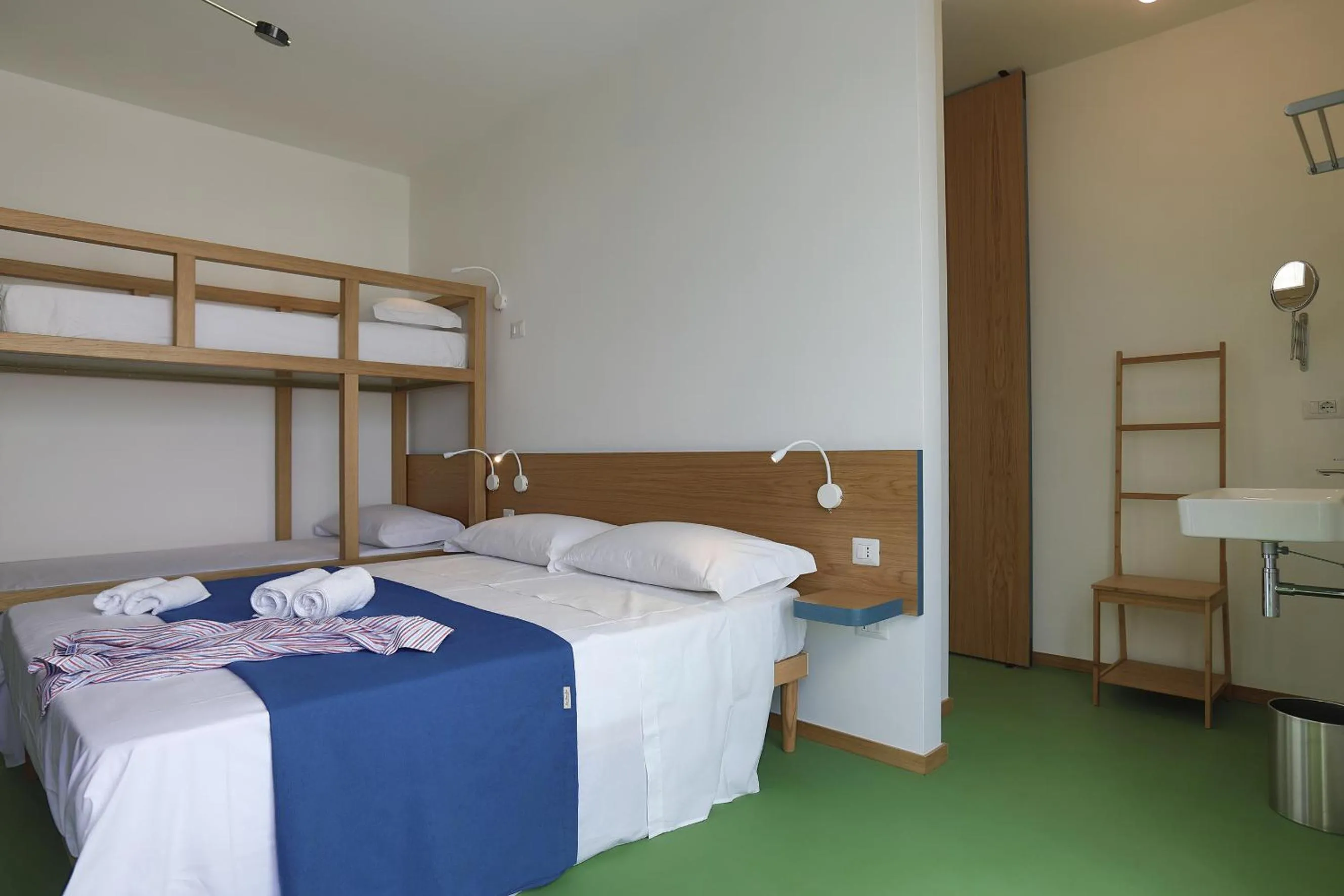 Bed in Senia_rooms_design