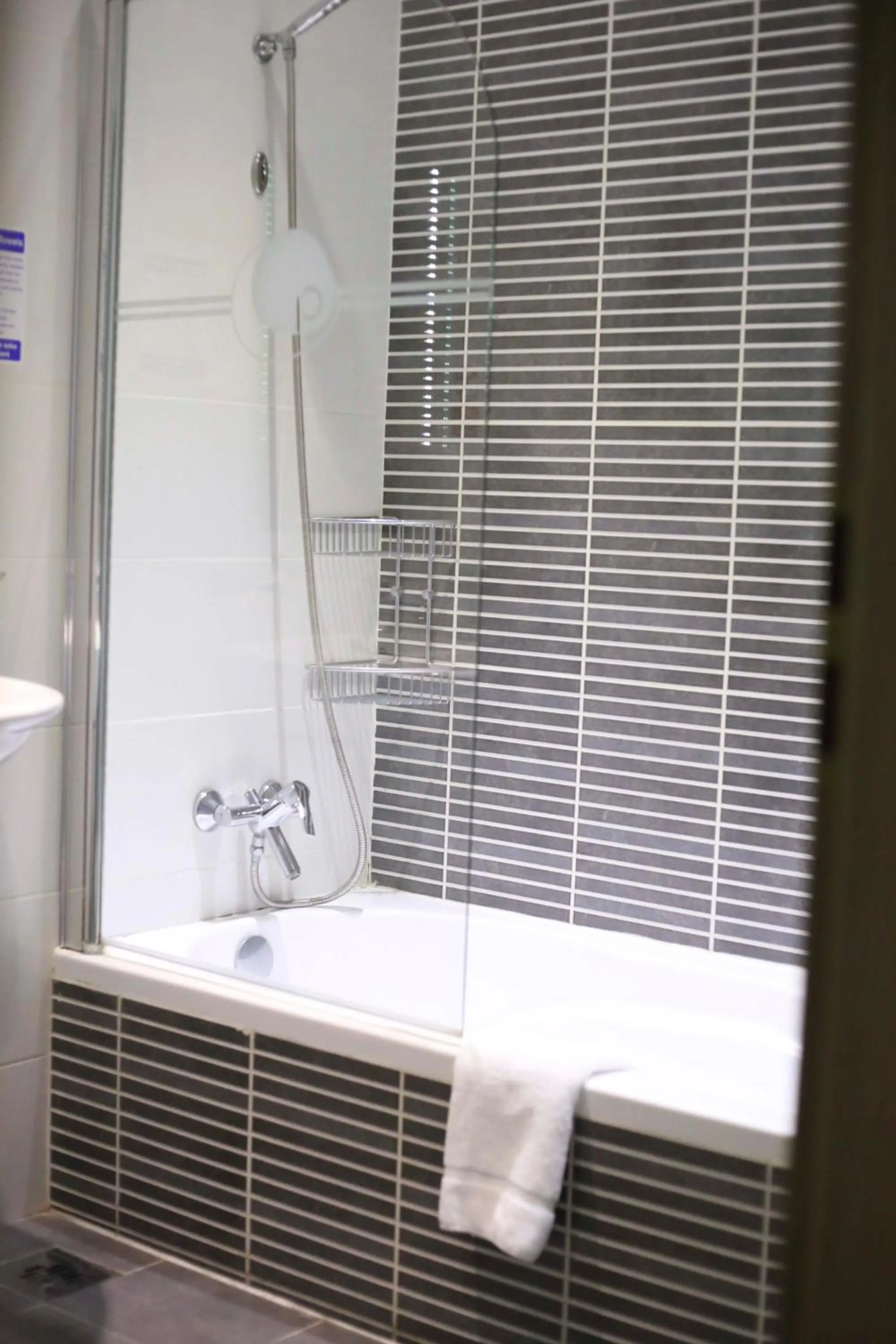 Bathroom in Pebbles Boutique Aparthotel