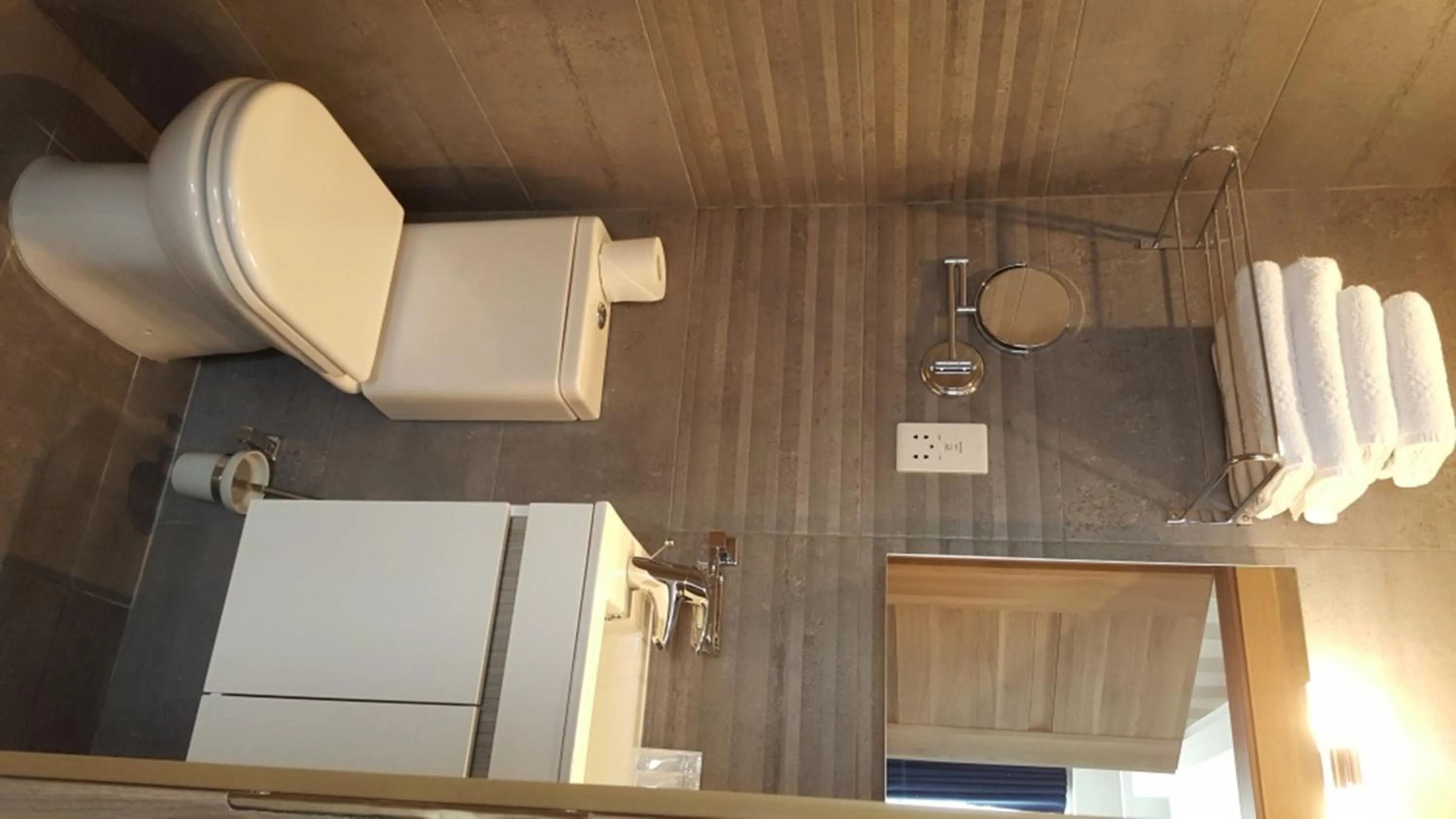 Bathroom in Pebbles Boutique Aparthotel