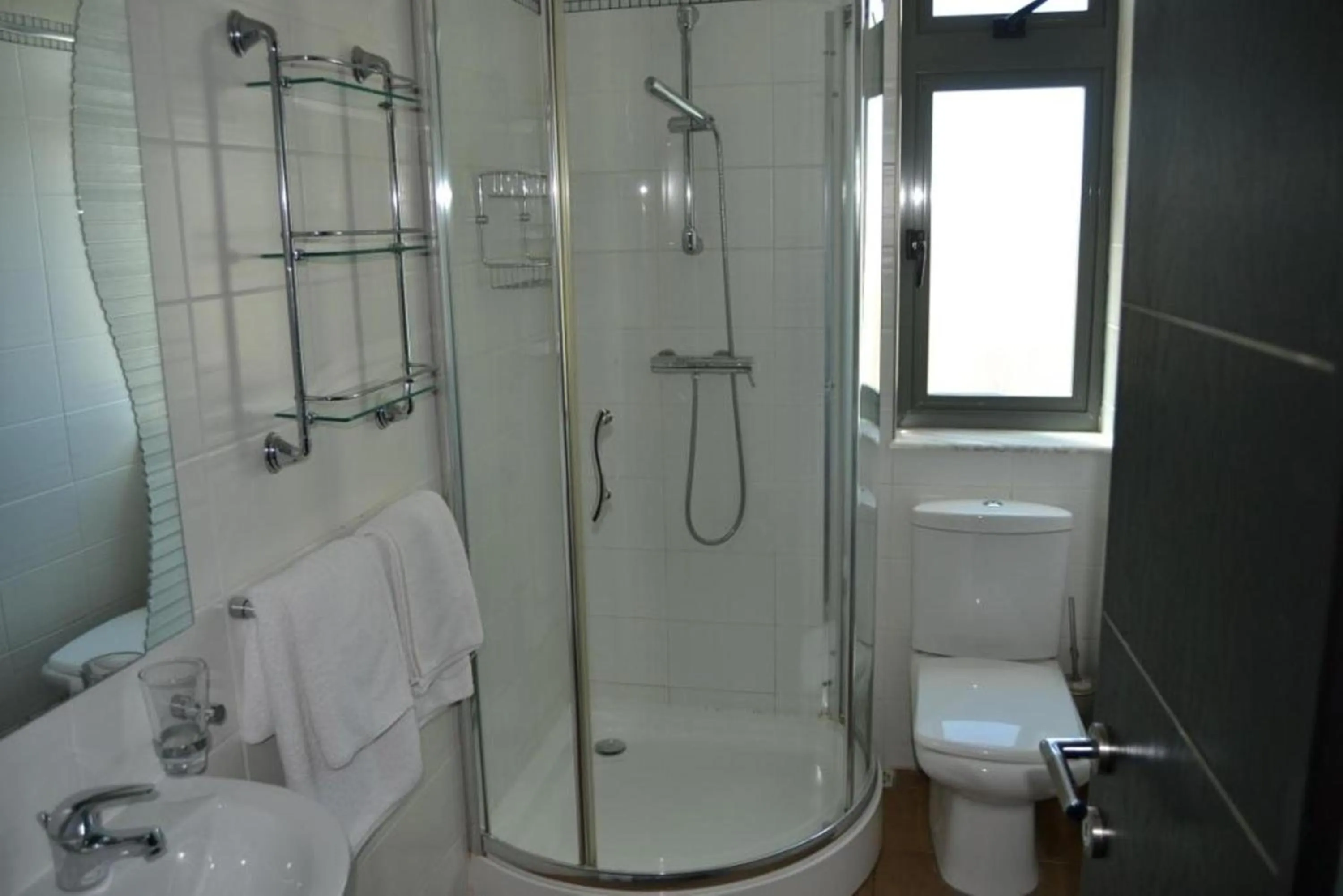 Bathroom in Pebbles Boutique Aparthotel