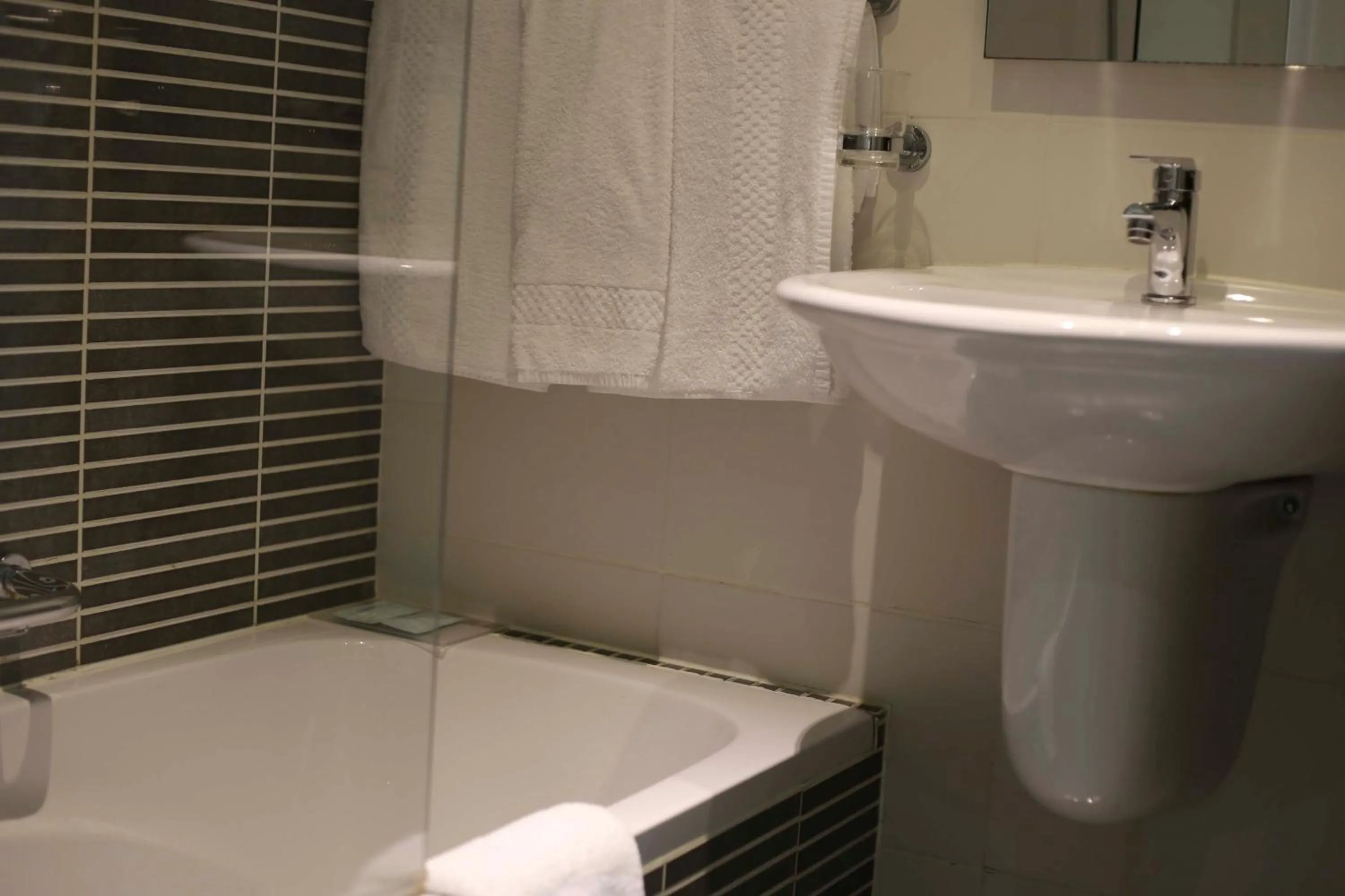 Bathroom in Pebbles Boutique Aparthotel