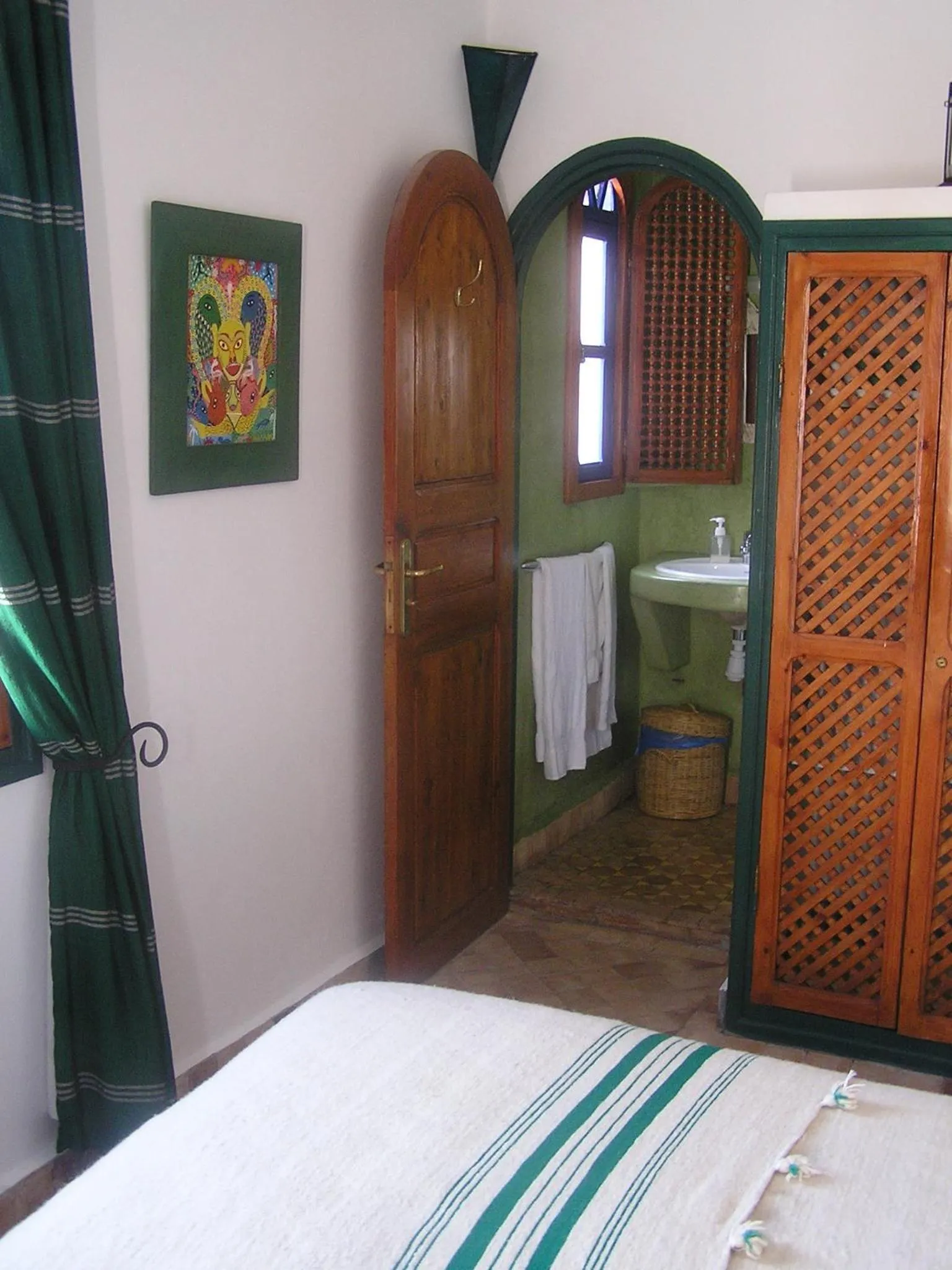 Photo of the whole room, Bed in Dar Al Bahar