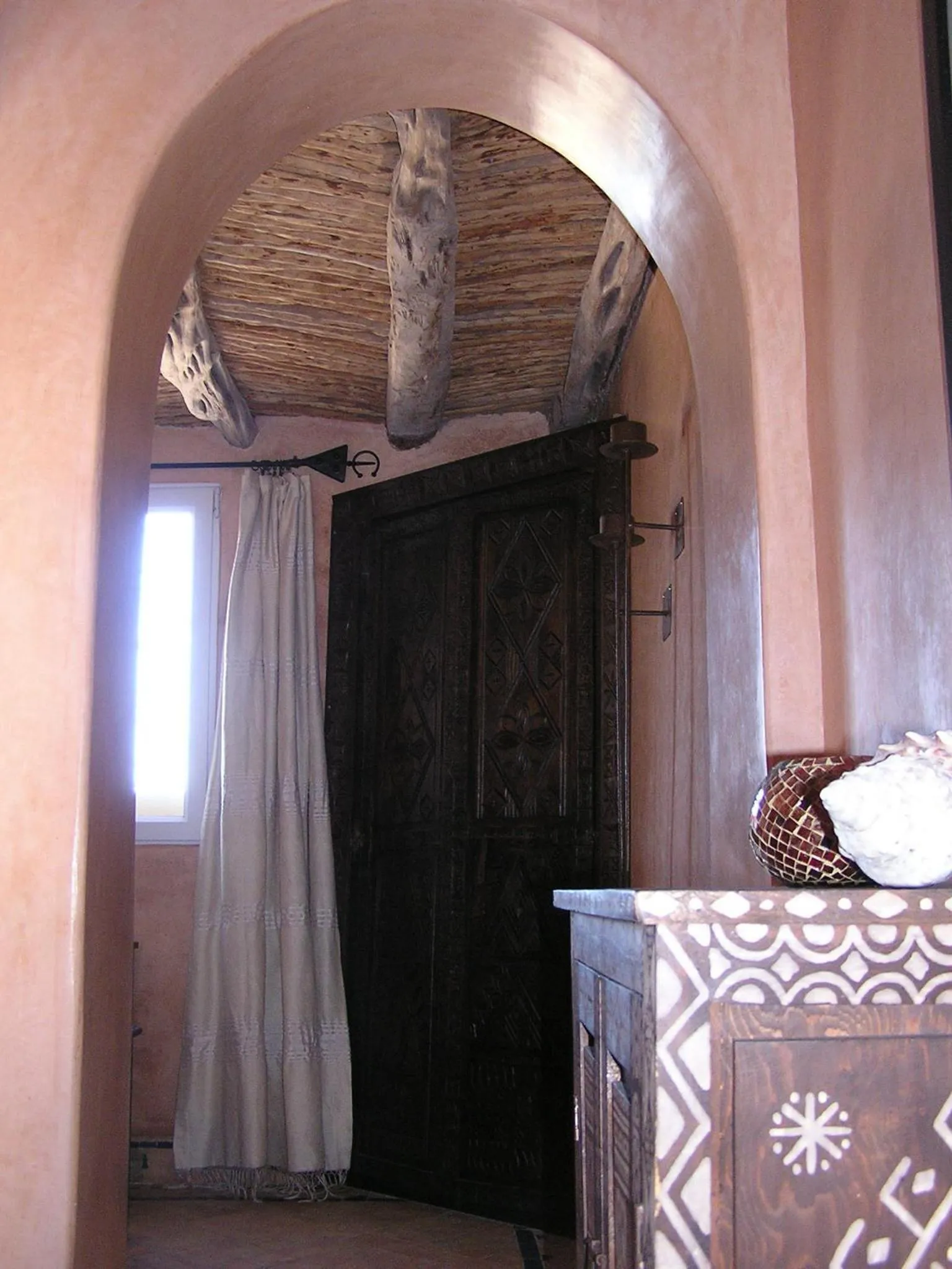 Decorative detail in Dar Al Bahar