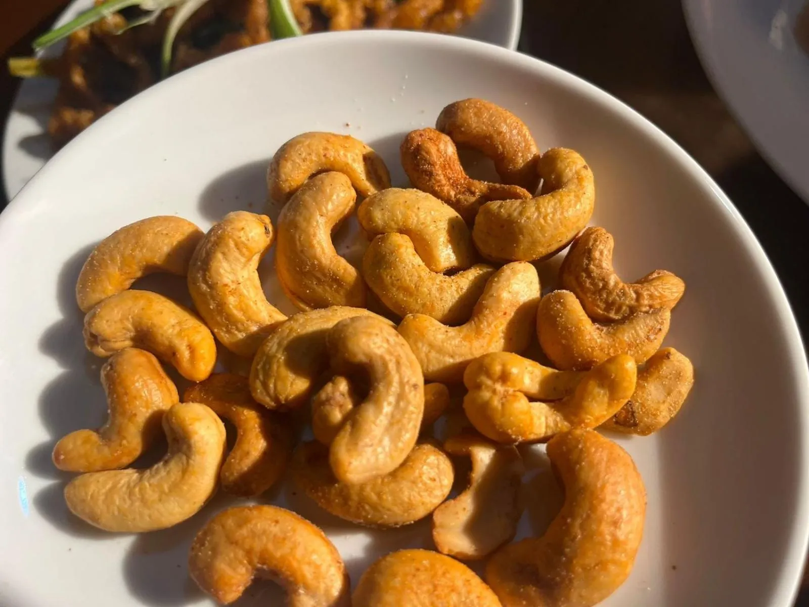 Restaurant/places to eat in Thisha Hotel & Restaurant