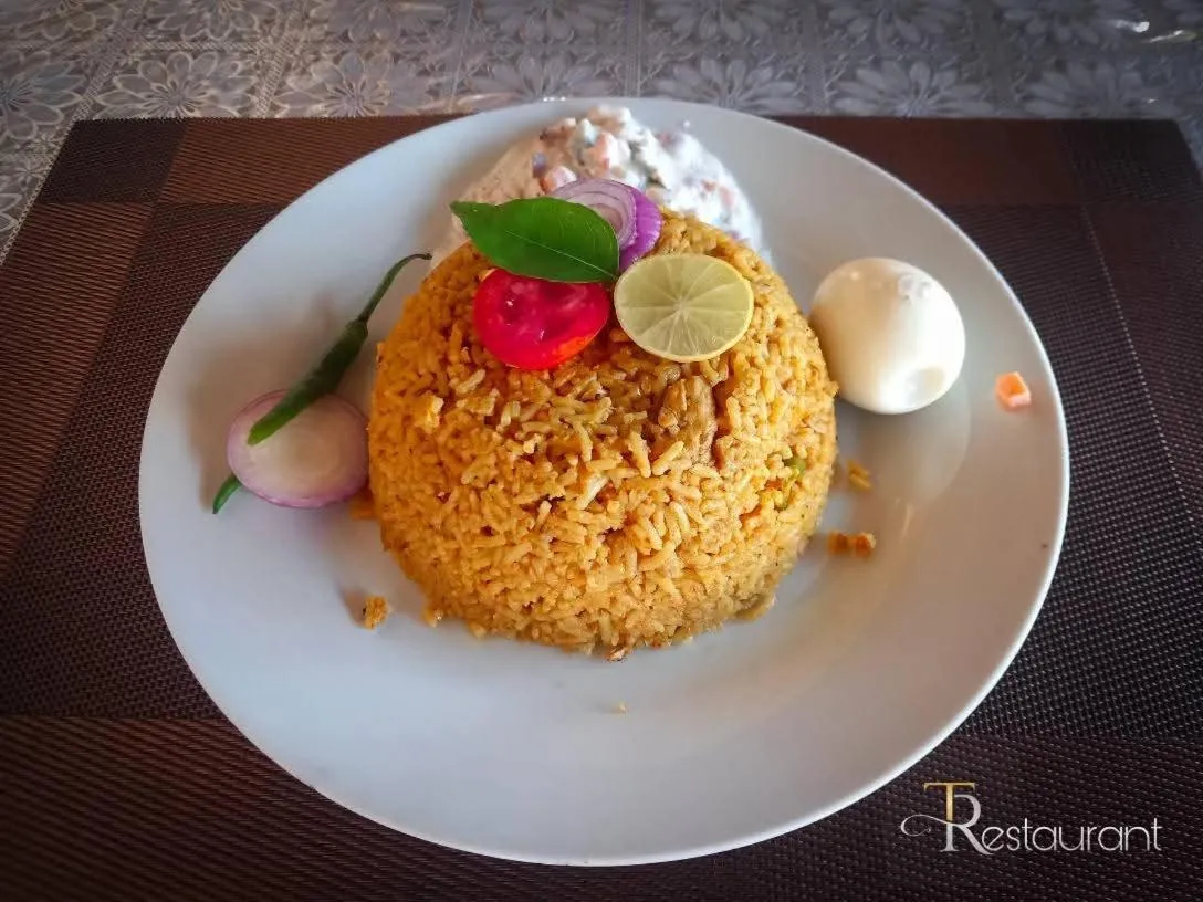 Restaurant/places to eat in Thisha Hotel & Restaurant