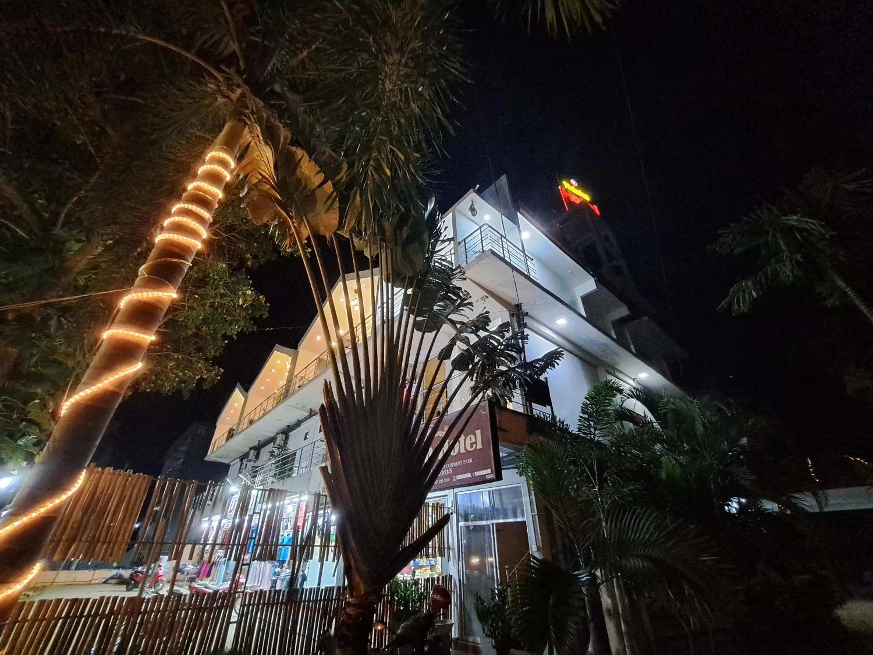 Property building in Thisha Hotel & Restaurant