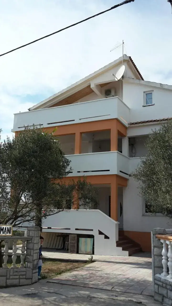 Two-Bedroom Apartment (5 Adults) in Apartments Mira Two-Bedroom Apartment (5 Adults) in Apartments Mira