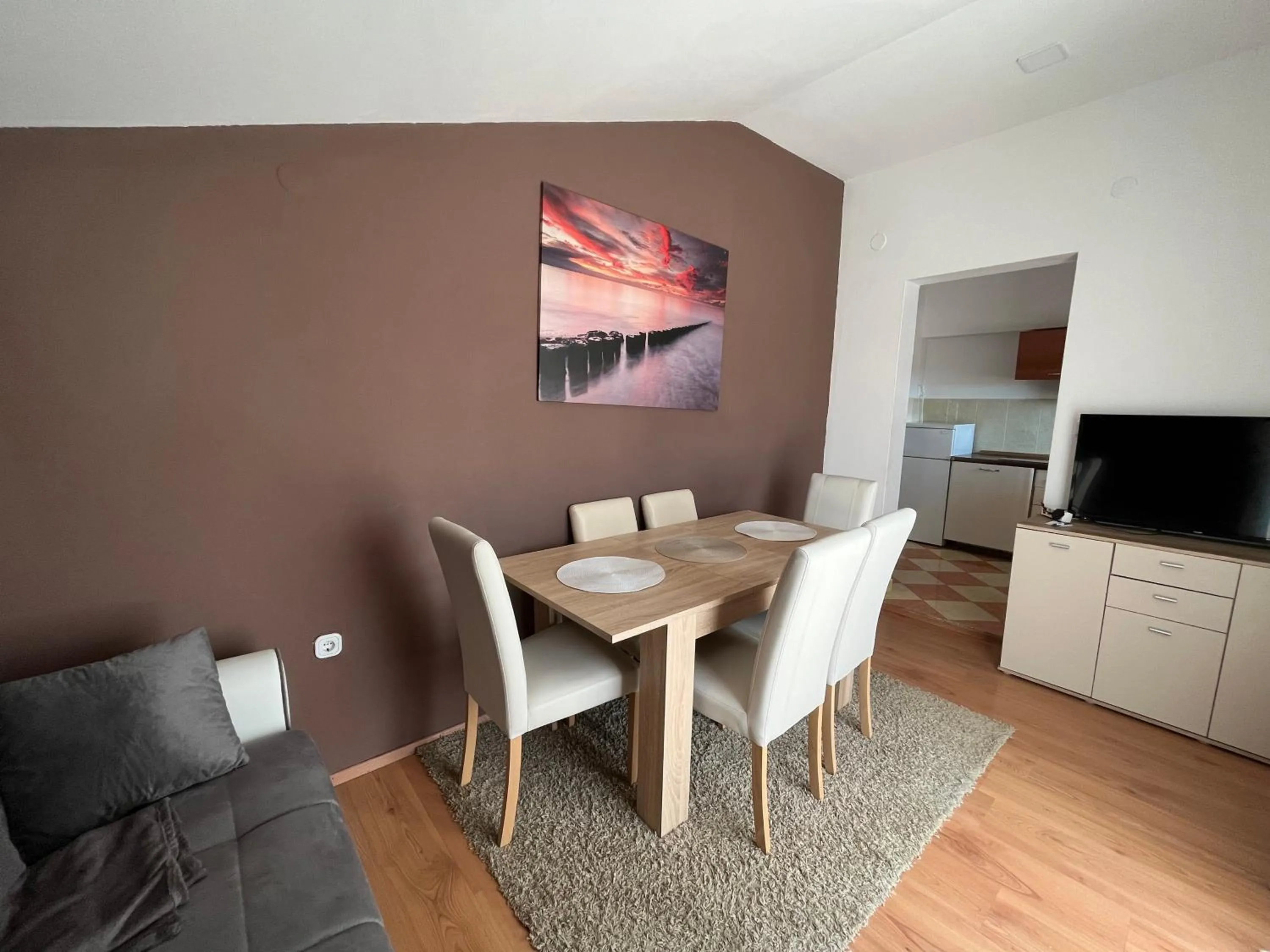 Dining area in Apartments Mira