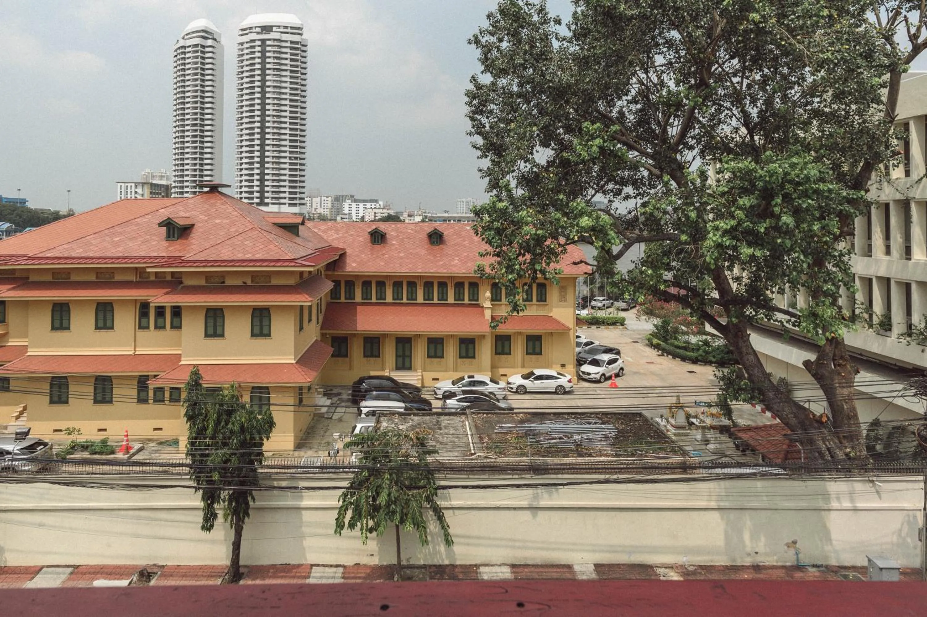 Neighbourhood in Happio Near Chabad House