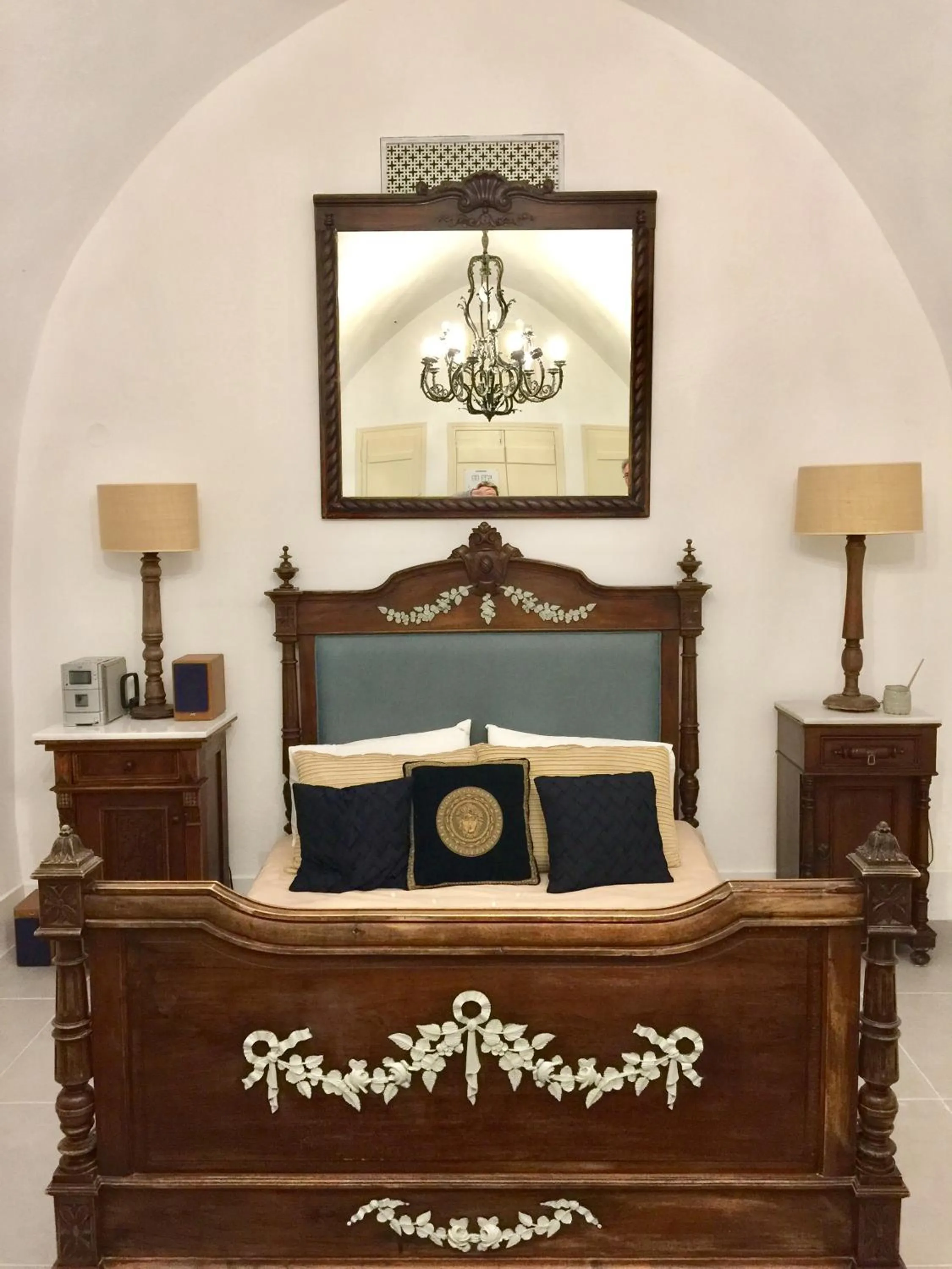 Decorative detail in Timedrops Santorini Villas