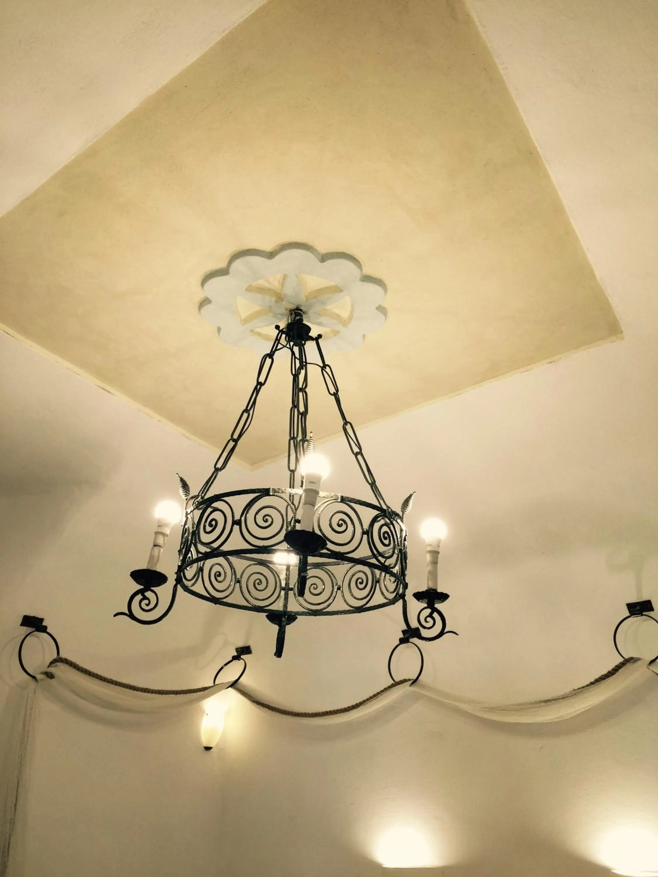 Decorative detail in Timedrops Santorini Villas