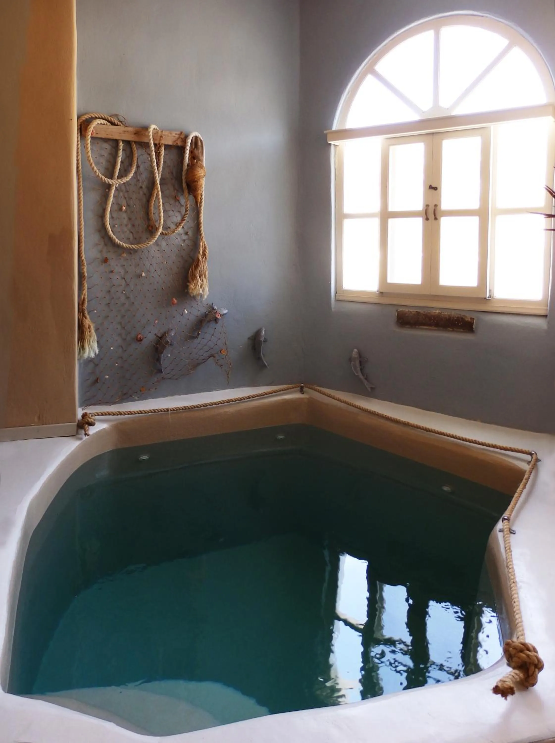 Swimming pool in Timedrops Santorini Villas