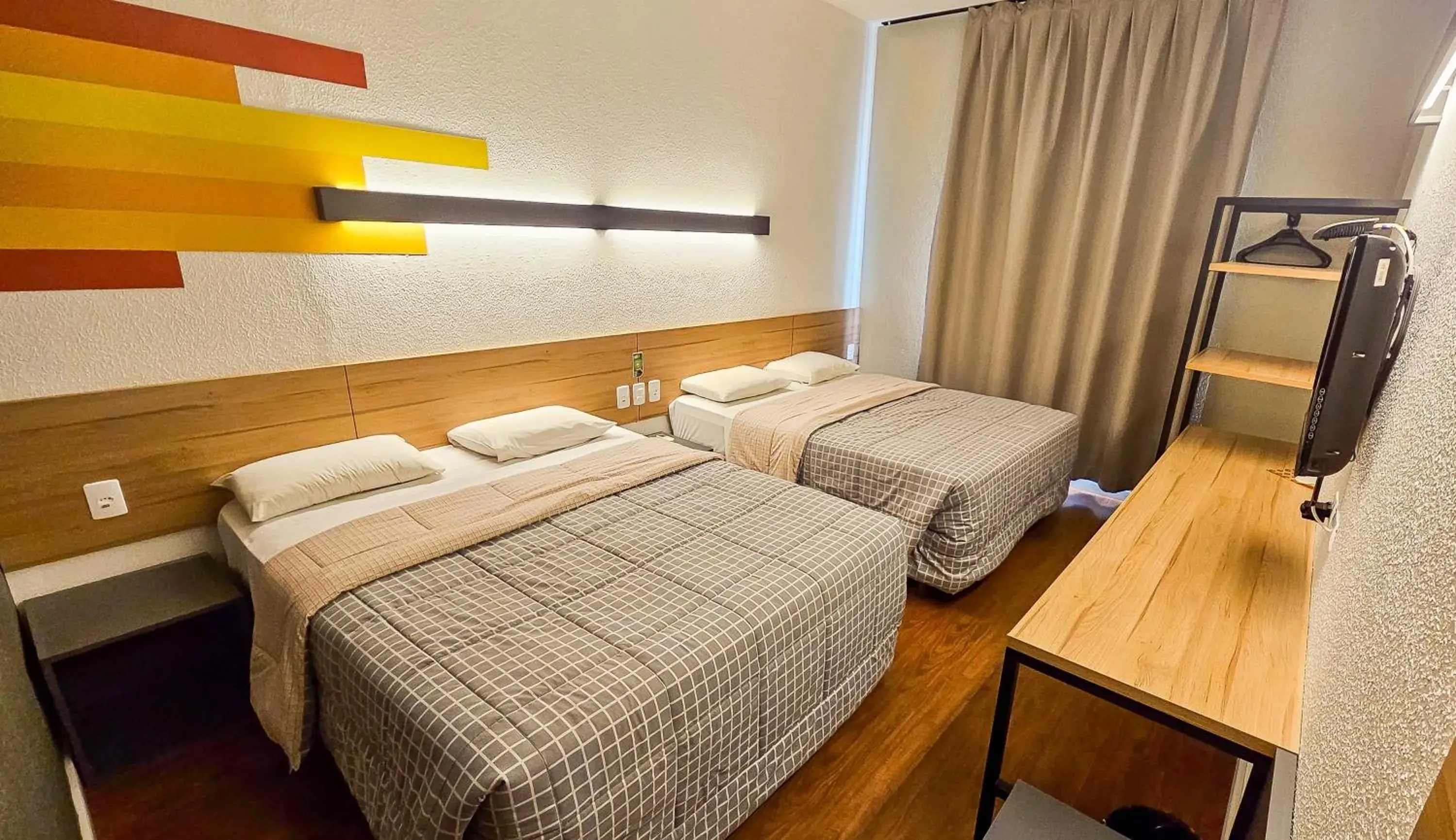 Standard Room with Two Double Beds - single occupancy in Hotel 10 Joinville Standard Room with Two Double Beds - single occupancy in Hotel 10 Joinville