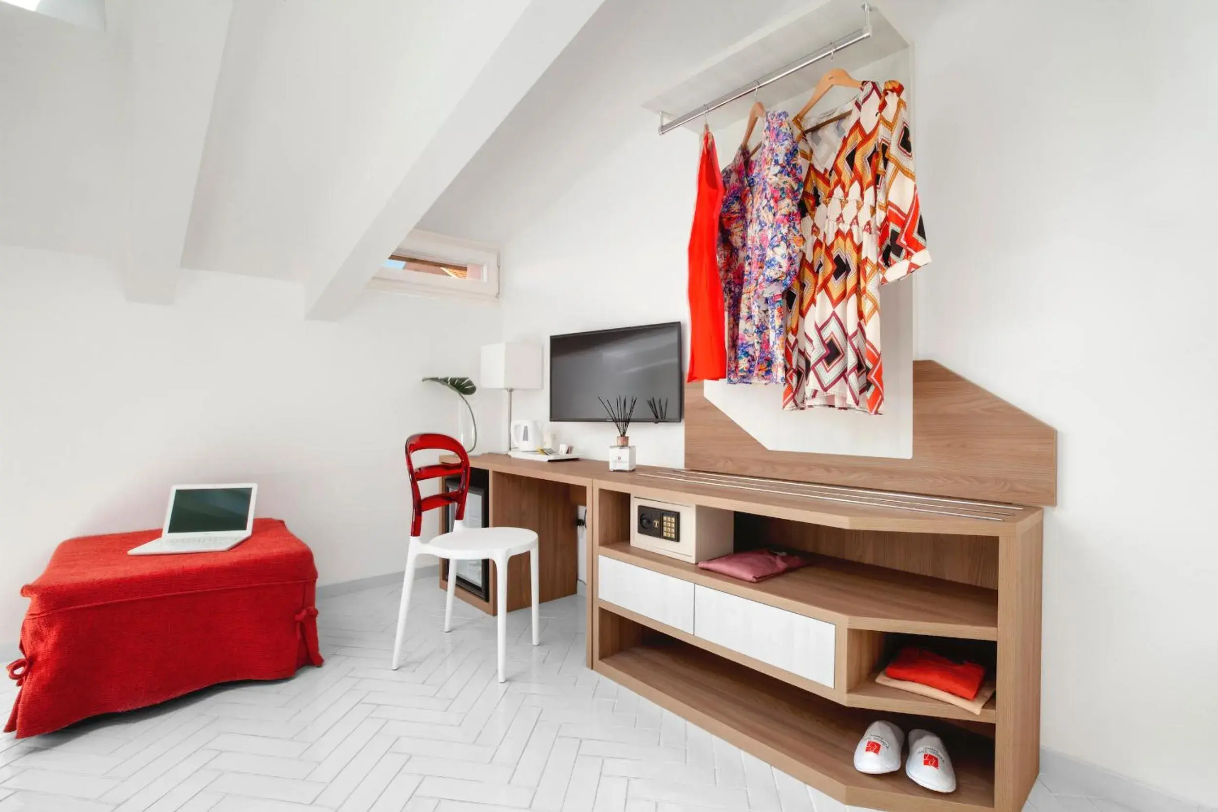 TV and multimedia, Bed in Palazzo Tasso TV and multimedia, Bed in Palazzo Tasso