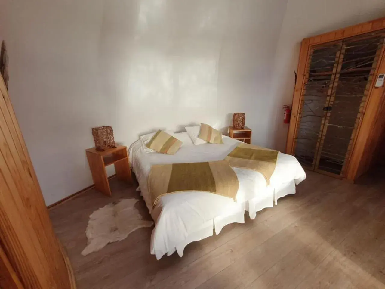 Decorative detail, Bed in Magma Lodge, Pucon Decorative detail, Bed in Magma Lodge, Pucon