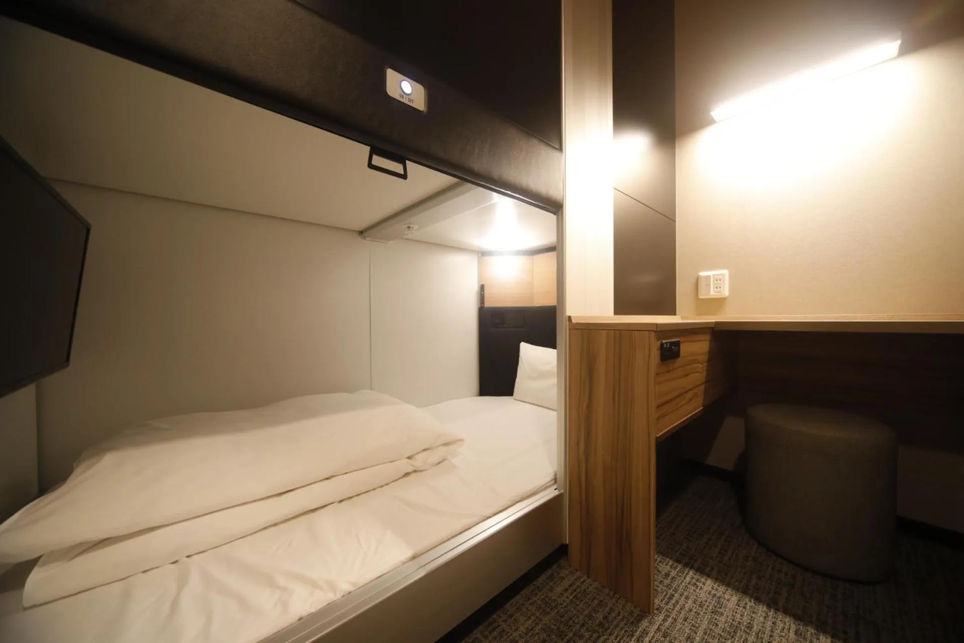 Bed in Dormy Inn Korakuen