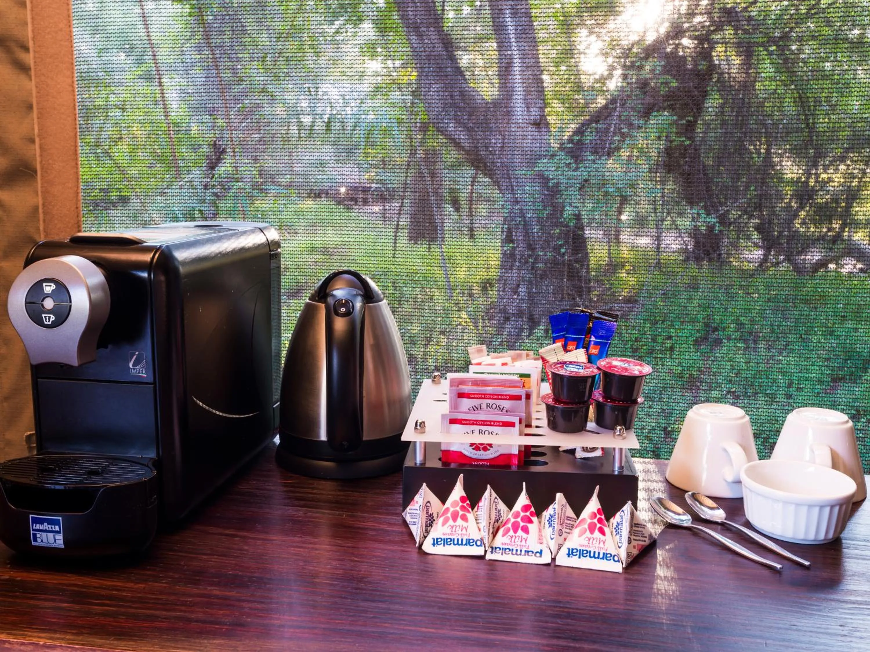 Coffee/tea facilities in aha Thakadu River Camp