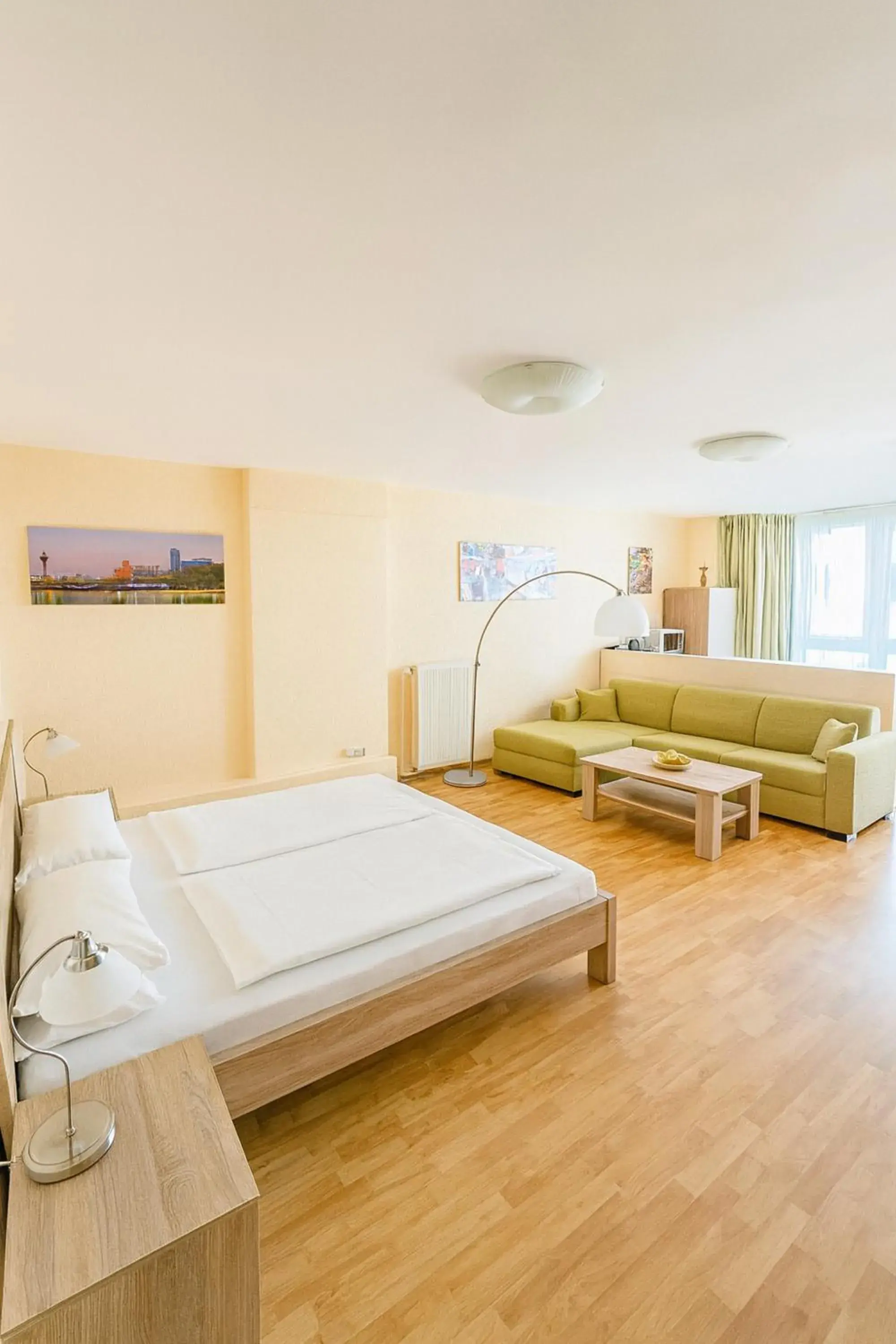 Standard Triple Studio in Apartments Atomis Hotel Düsseldorf City Standard Triple Studio in Apartments Atomis Hotel Düsseldorf City