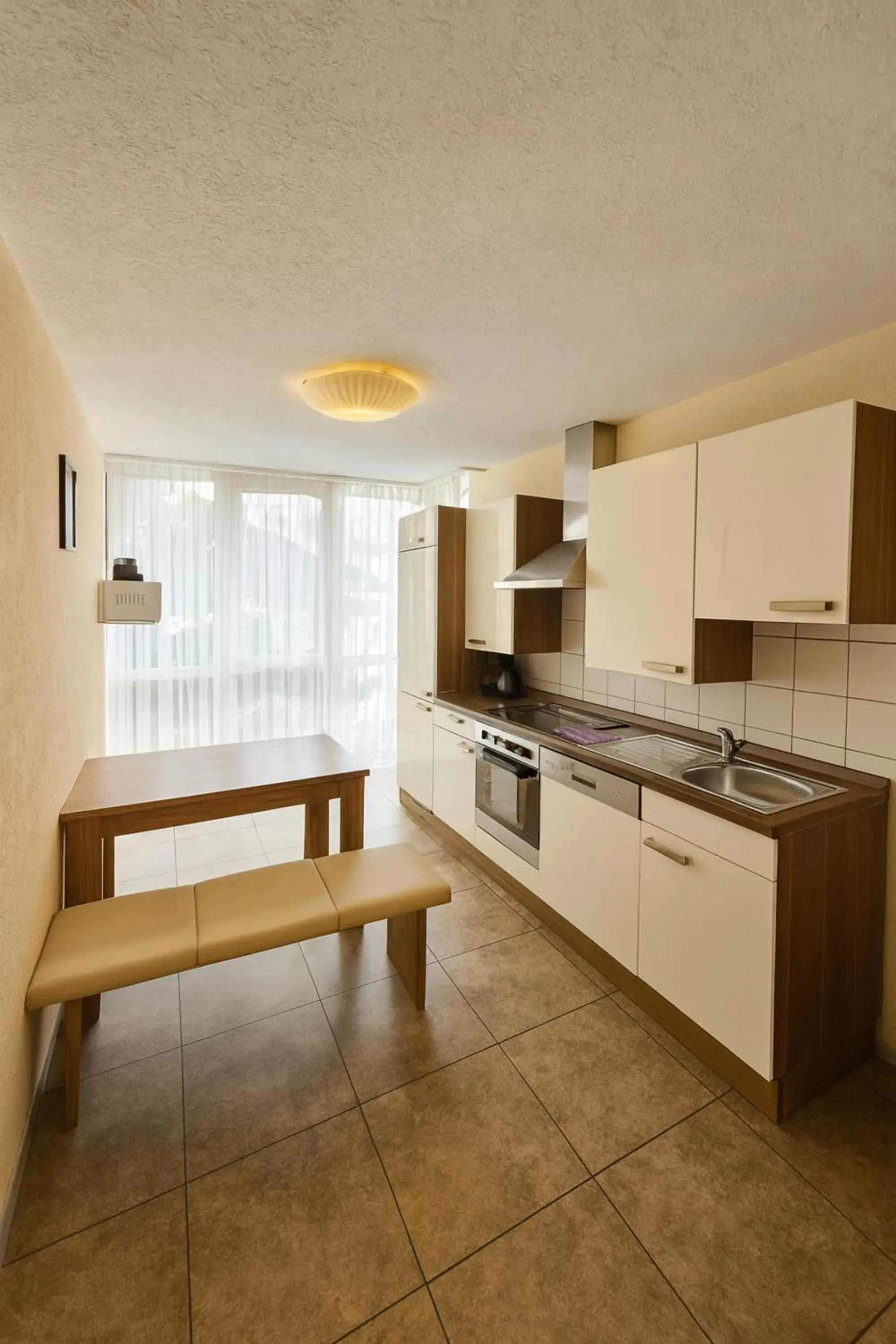 Two-Bedroom Apartment in Apartments Atomis Hotel Düsseldorf City Two-Bedroom Apartment in Apartments Atomis Hotel Düsseldorf City
