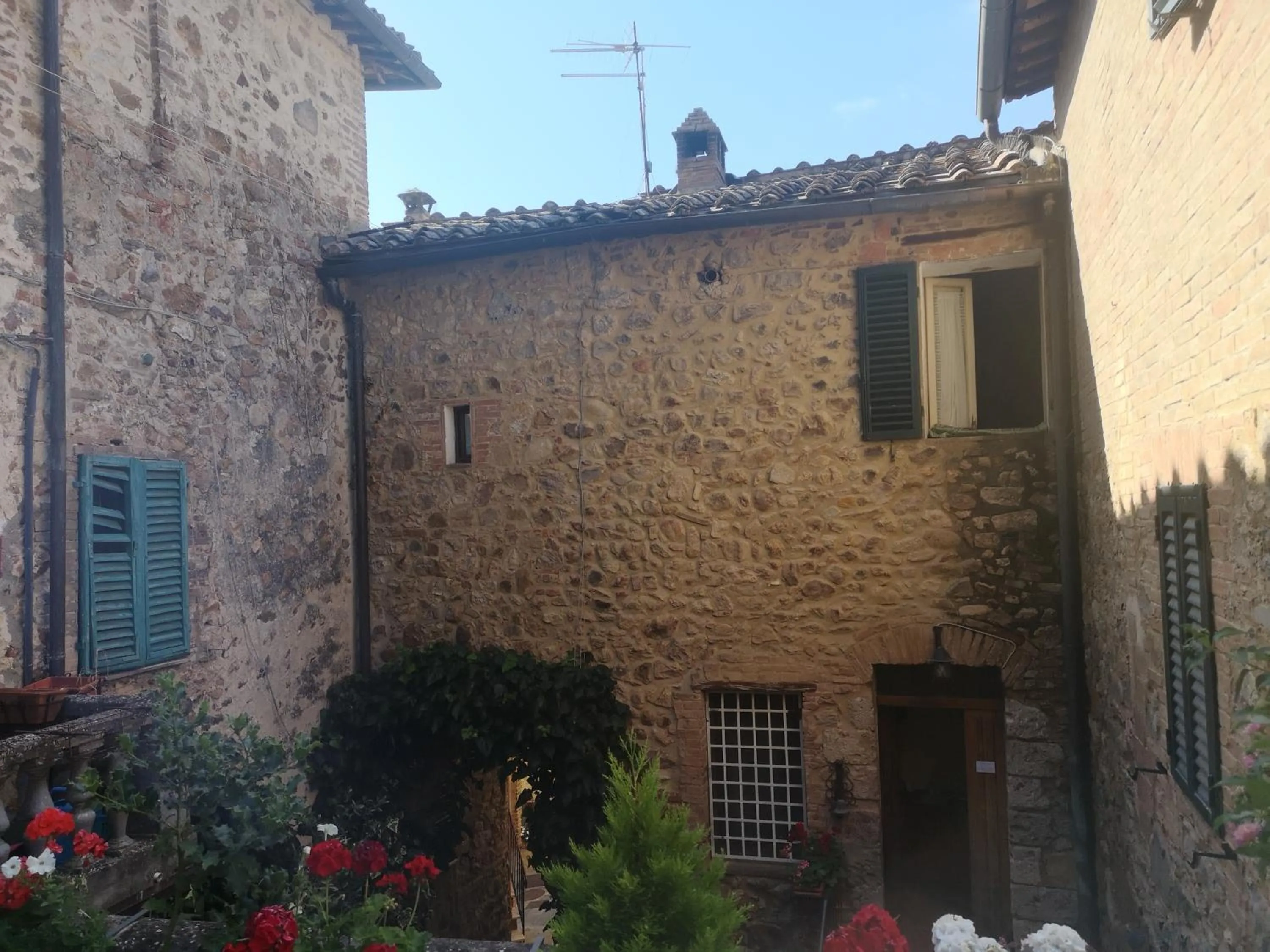 Property building in Antico Borgo di Torri