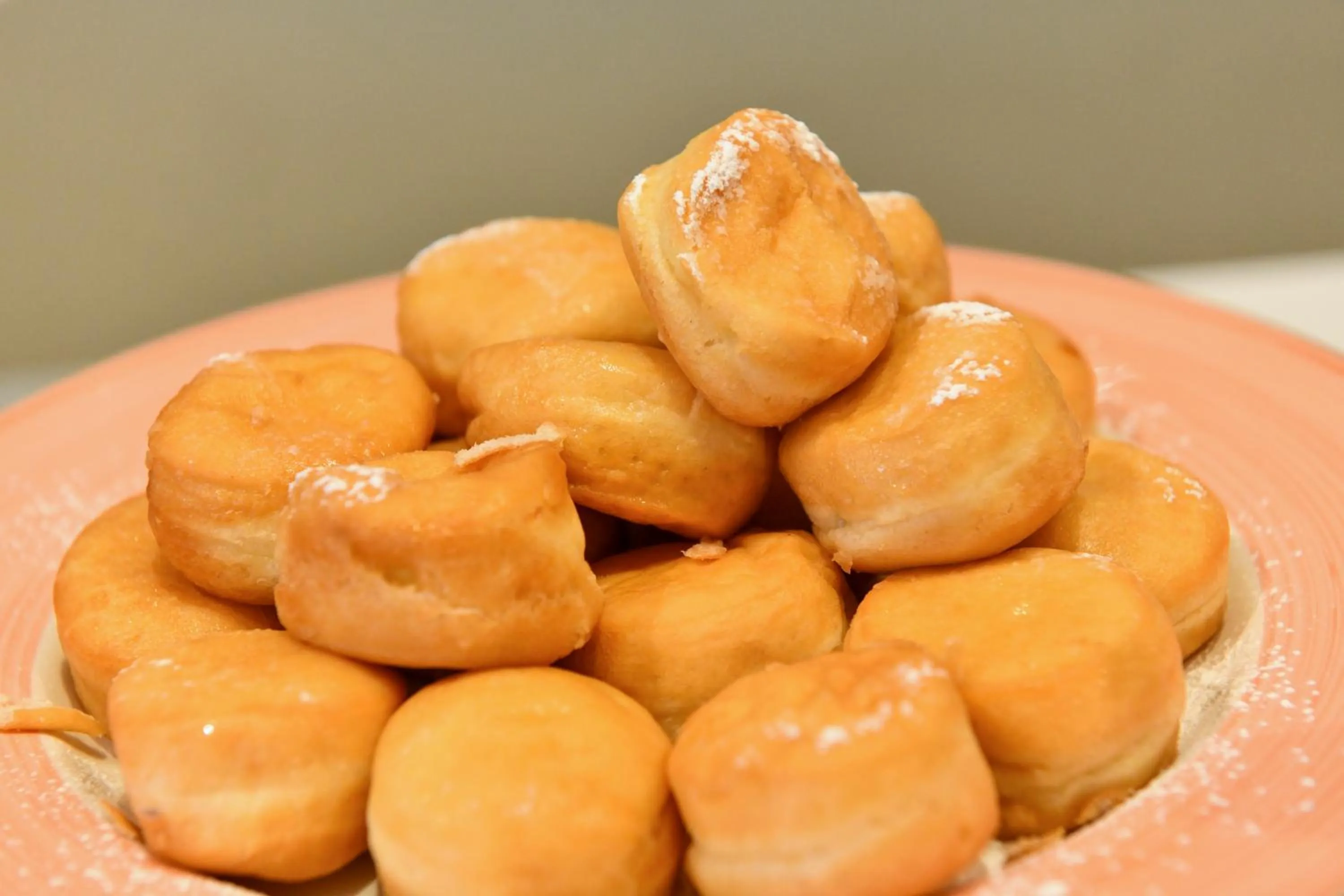 Restaurant/places to eat in Hotel Eden