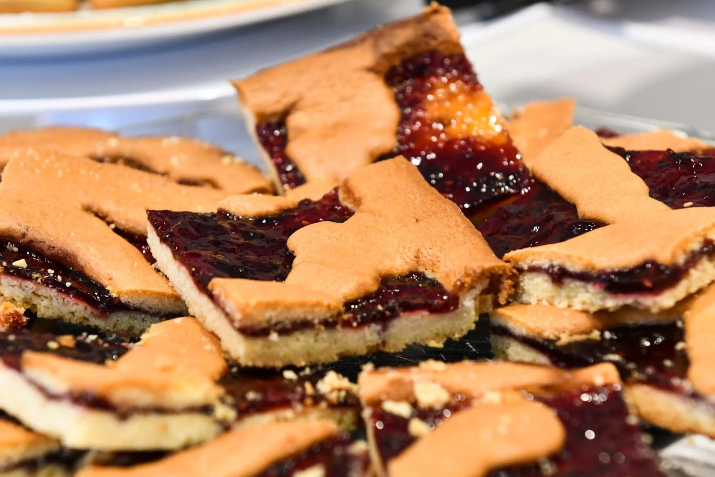 Restaurant/places to eat in Hotel Eden