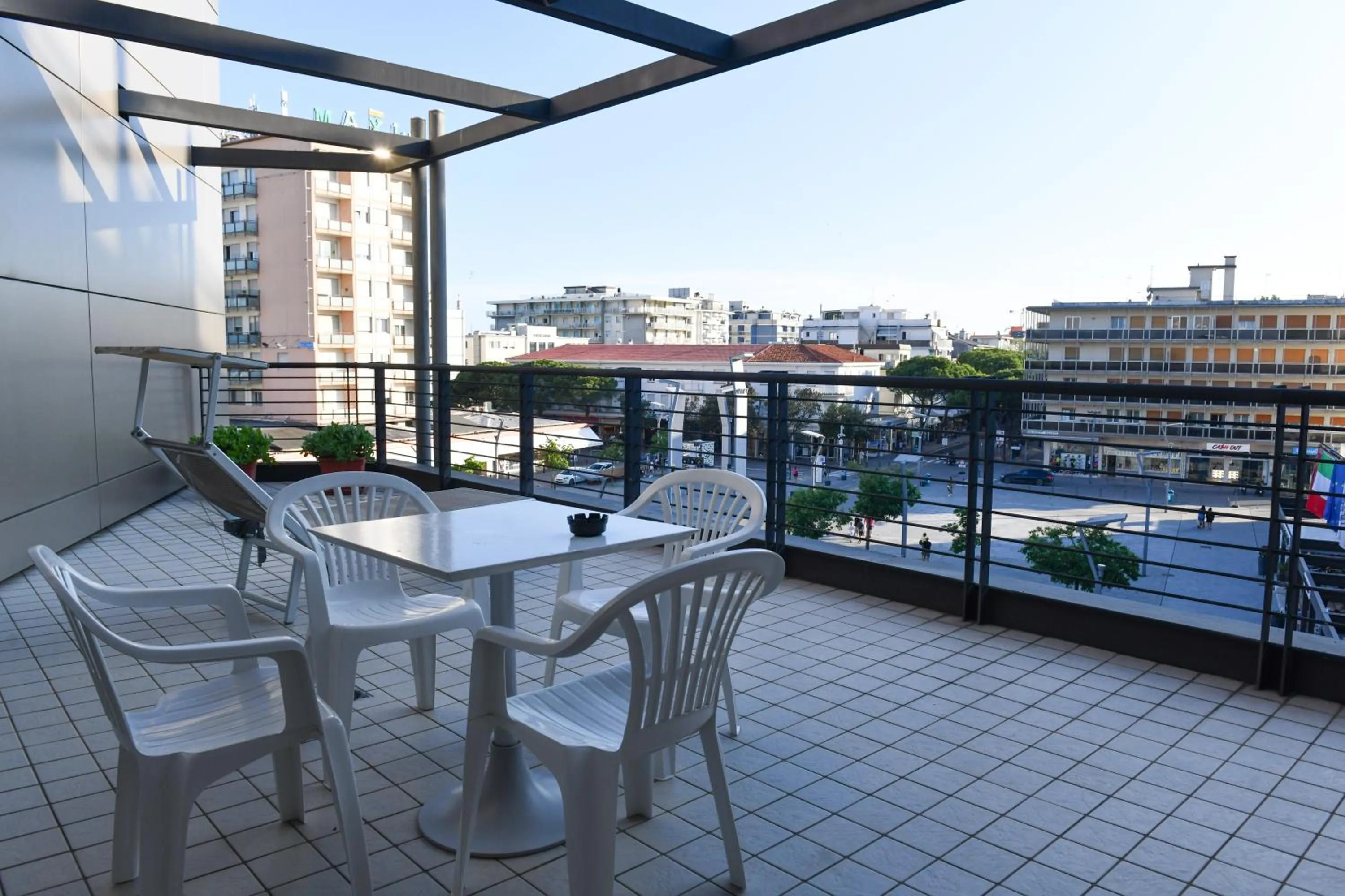 Photo of the whole room in Hotel Eden