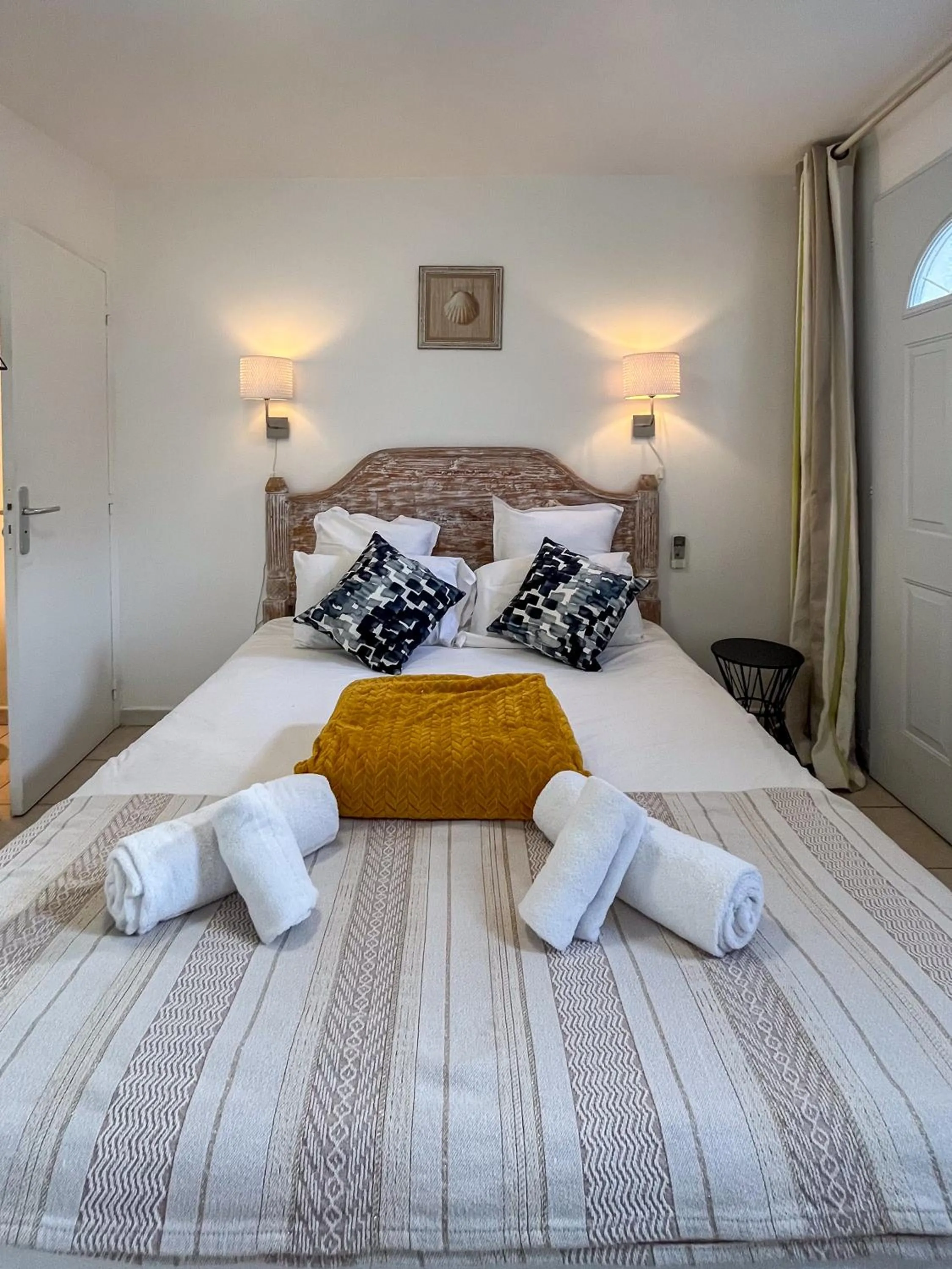 Bed in Hôtel Villa Maya - Golfe de Saint-Tropez