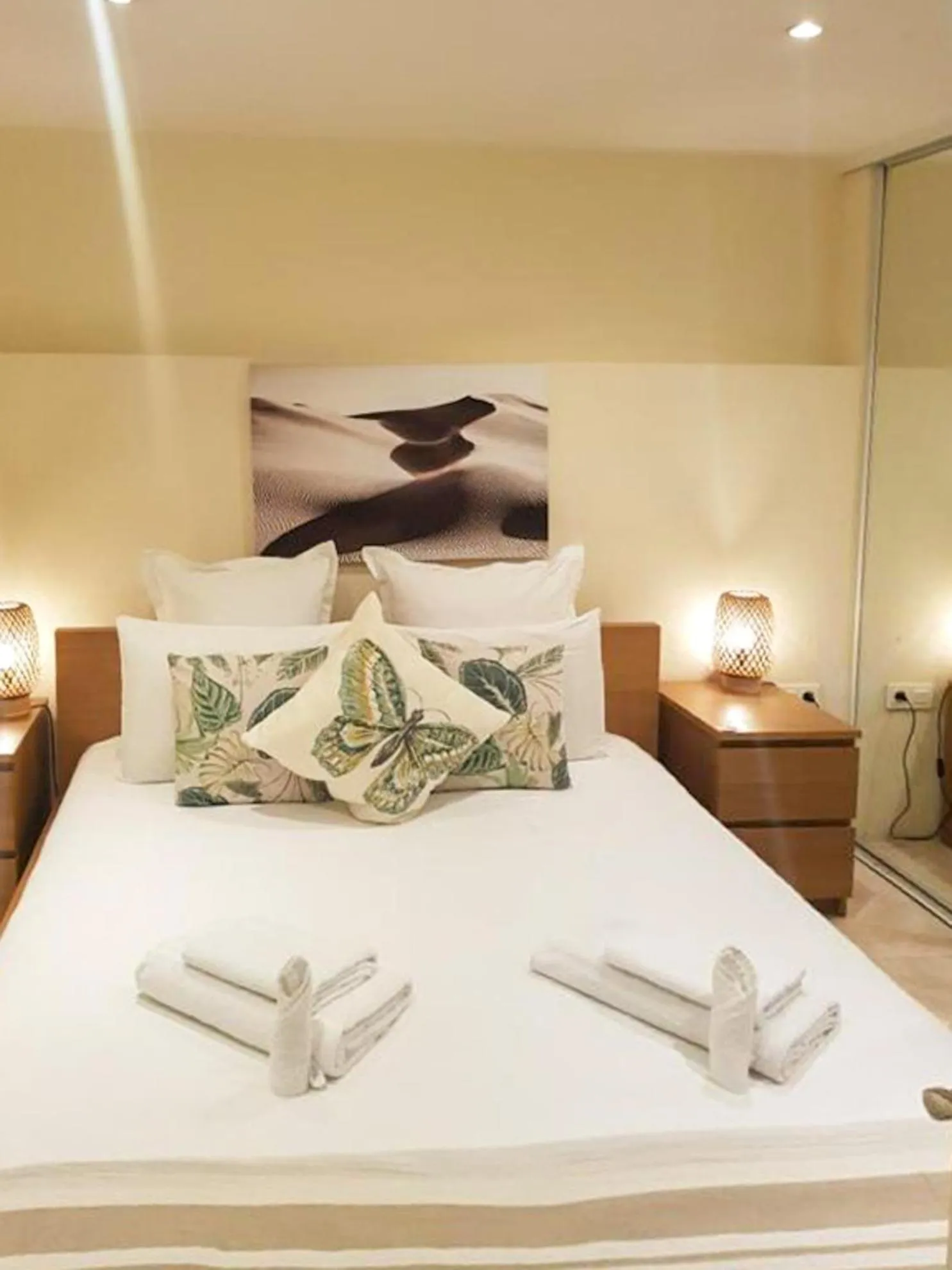 Bed in Hôtel Villa Maya - Golfe de Saint-Tropez