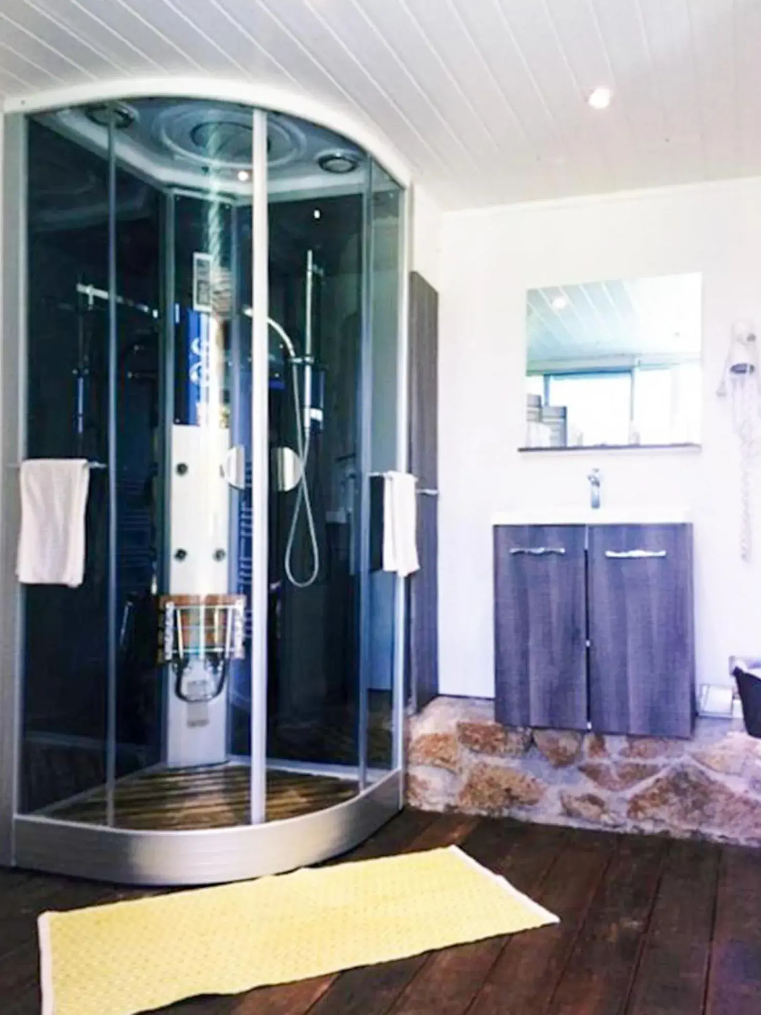 Junior Suite with Pool View in Hôtel Villa Maya - Golfe de Saint-Tropez Junior Suite with Pool View in Hôtel Villa Maya - Golfe de Saint-Tropez