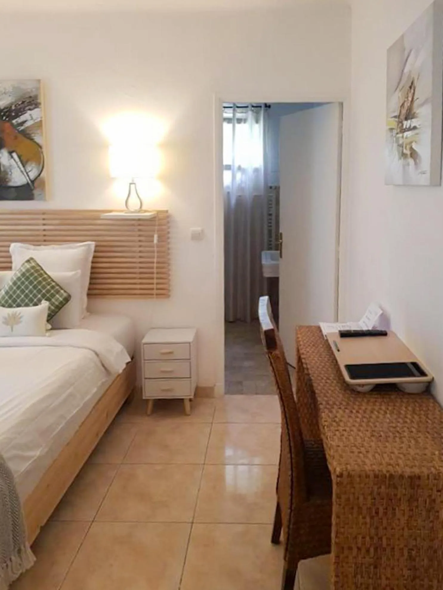 Bed in Hôtel Villa Maya - Golfe de Saint-Tropez