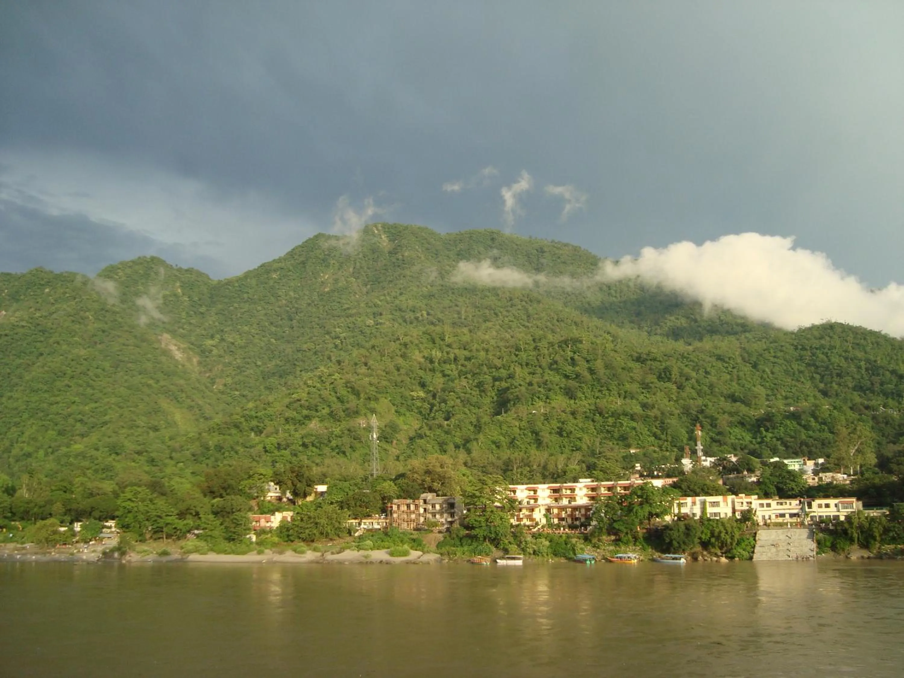 Sanidhya Inn