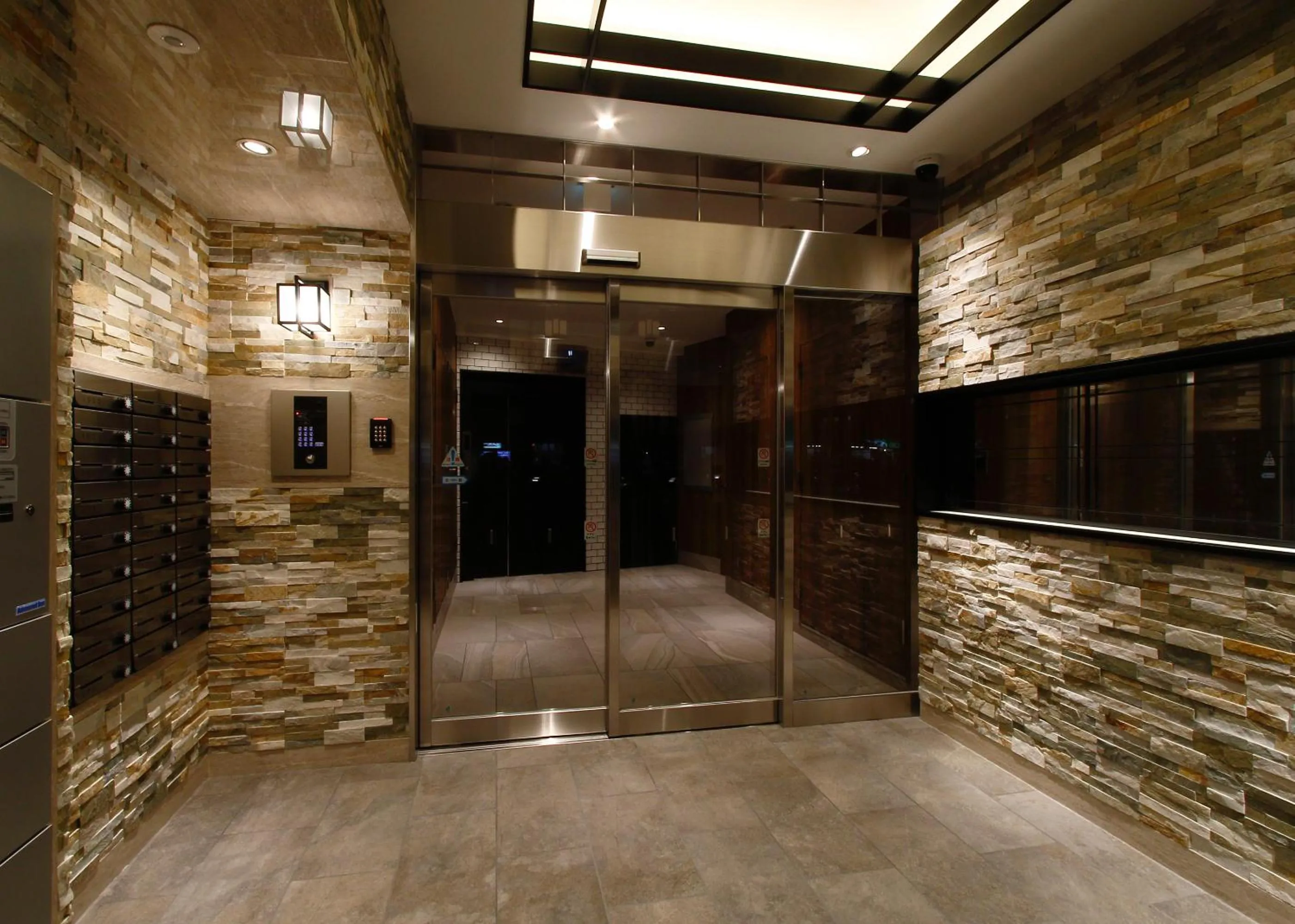 Facade/entrance in Meet Me Umeda Nishi