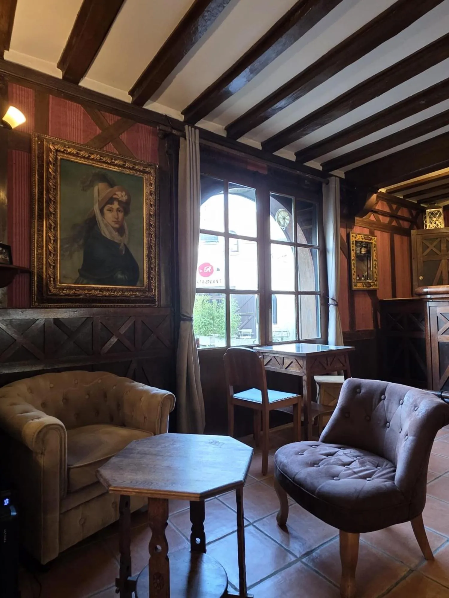 Living room in Hotel La Roseraie