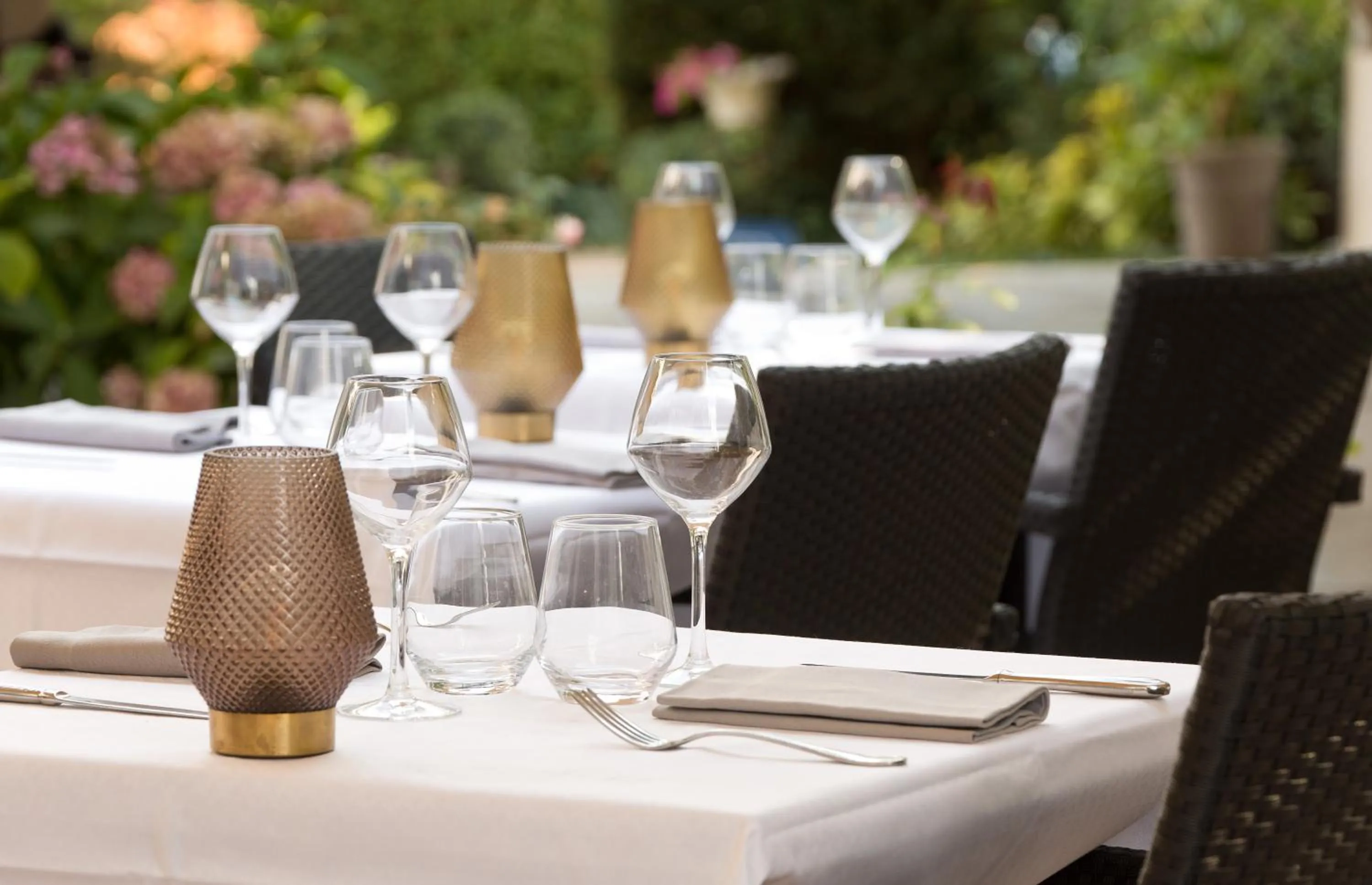 Restaurant/places to eat in Hotel La Roseraie