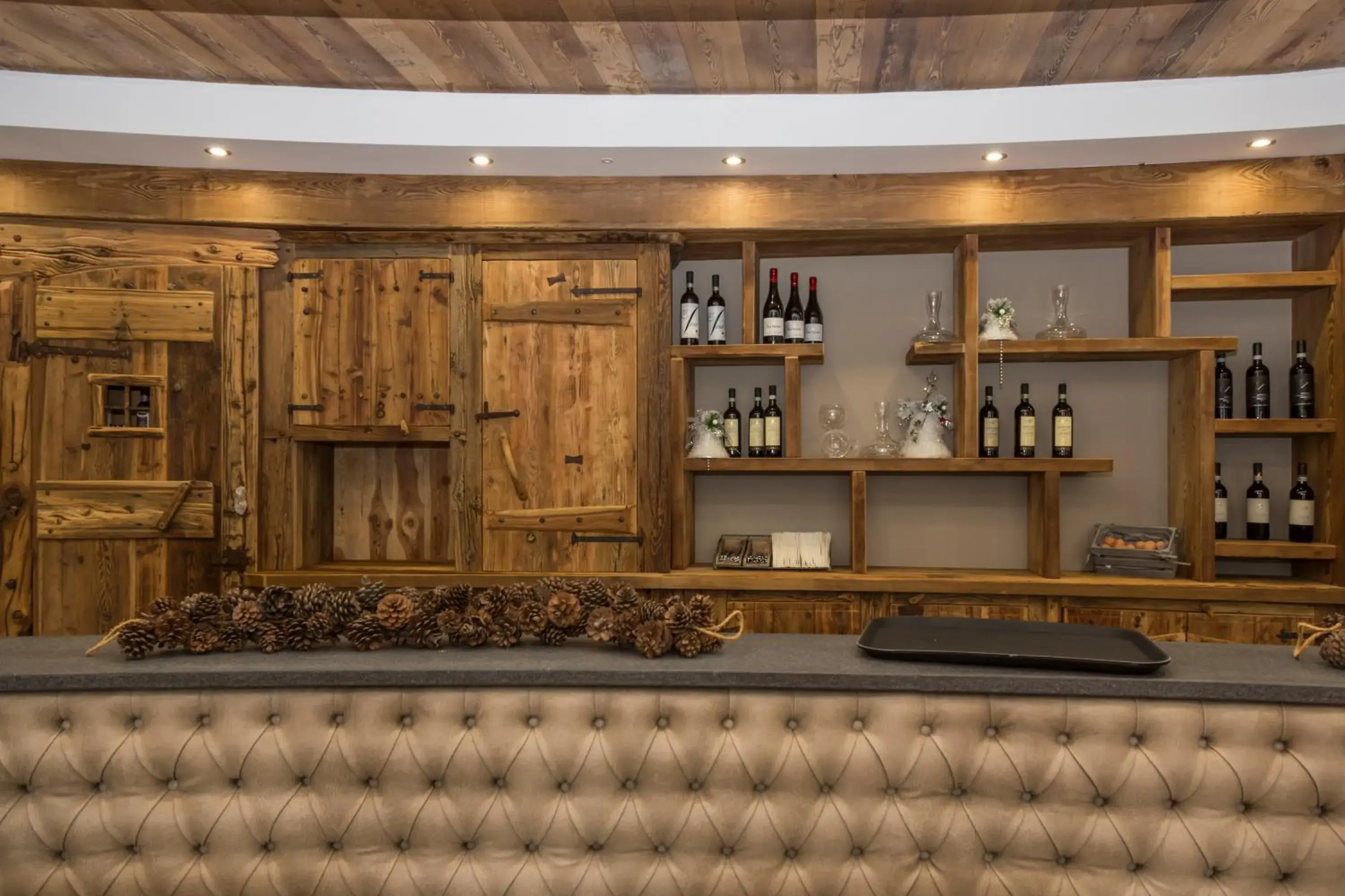 Restaurant/places to eat in Hotel K2 Restaurant/places to eat in Hotel K2