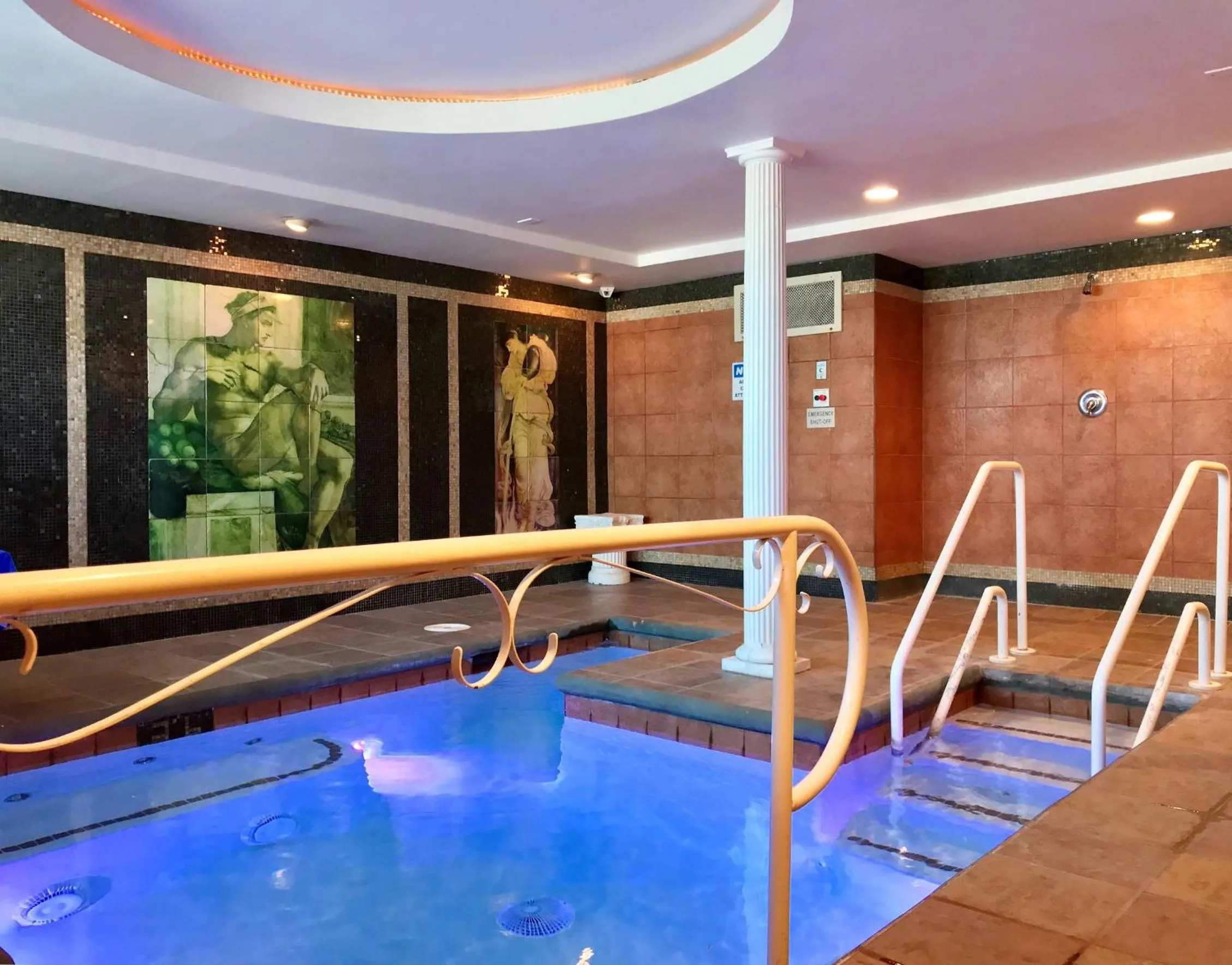 Area and facilities in Masterpiece Hotel