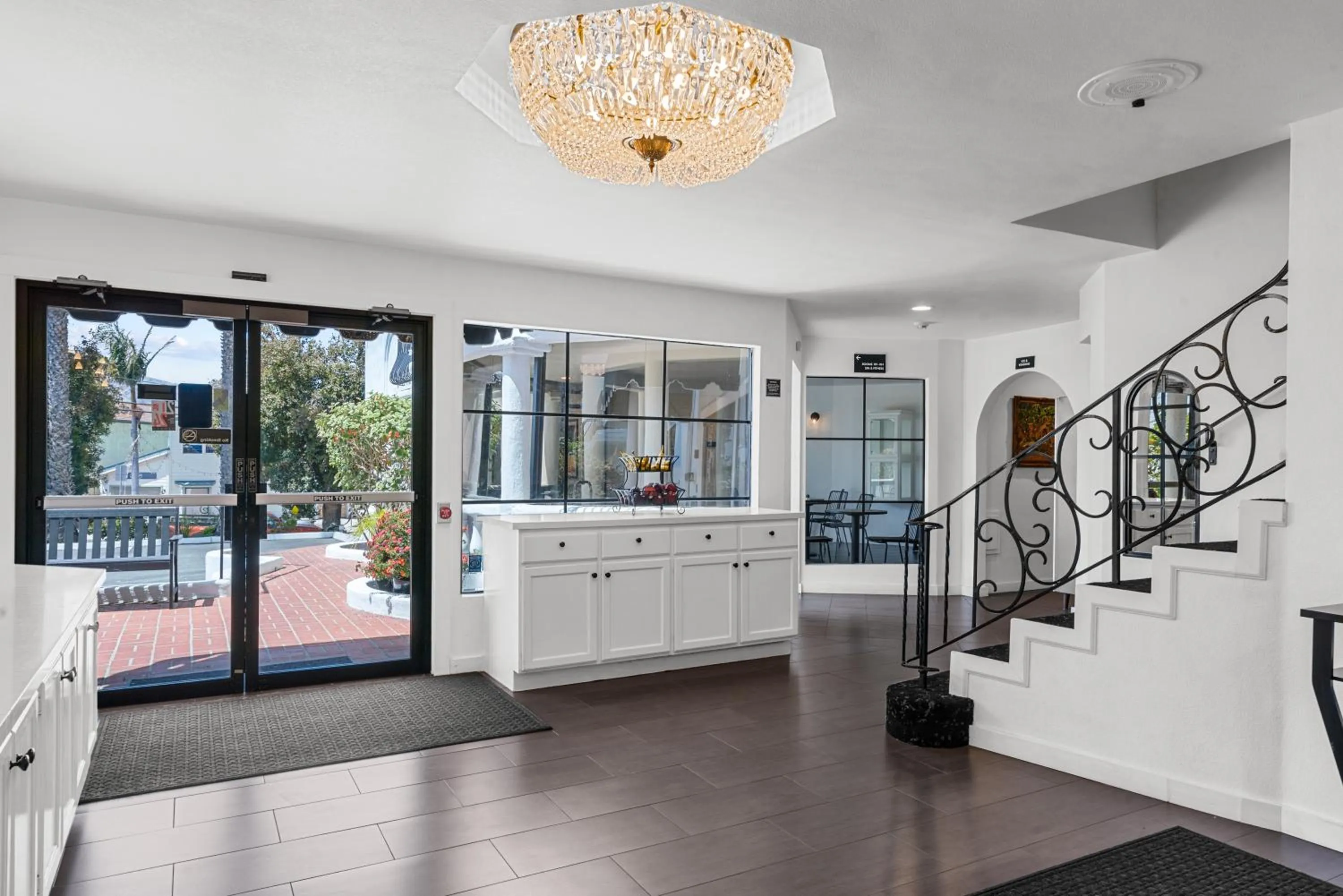 Breakfast in Masterpiece Hotel