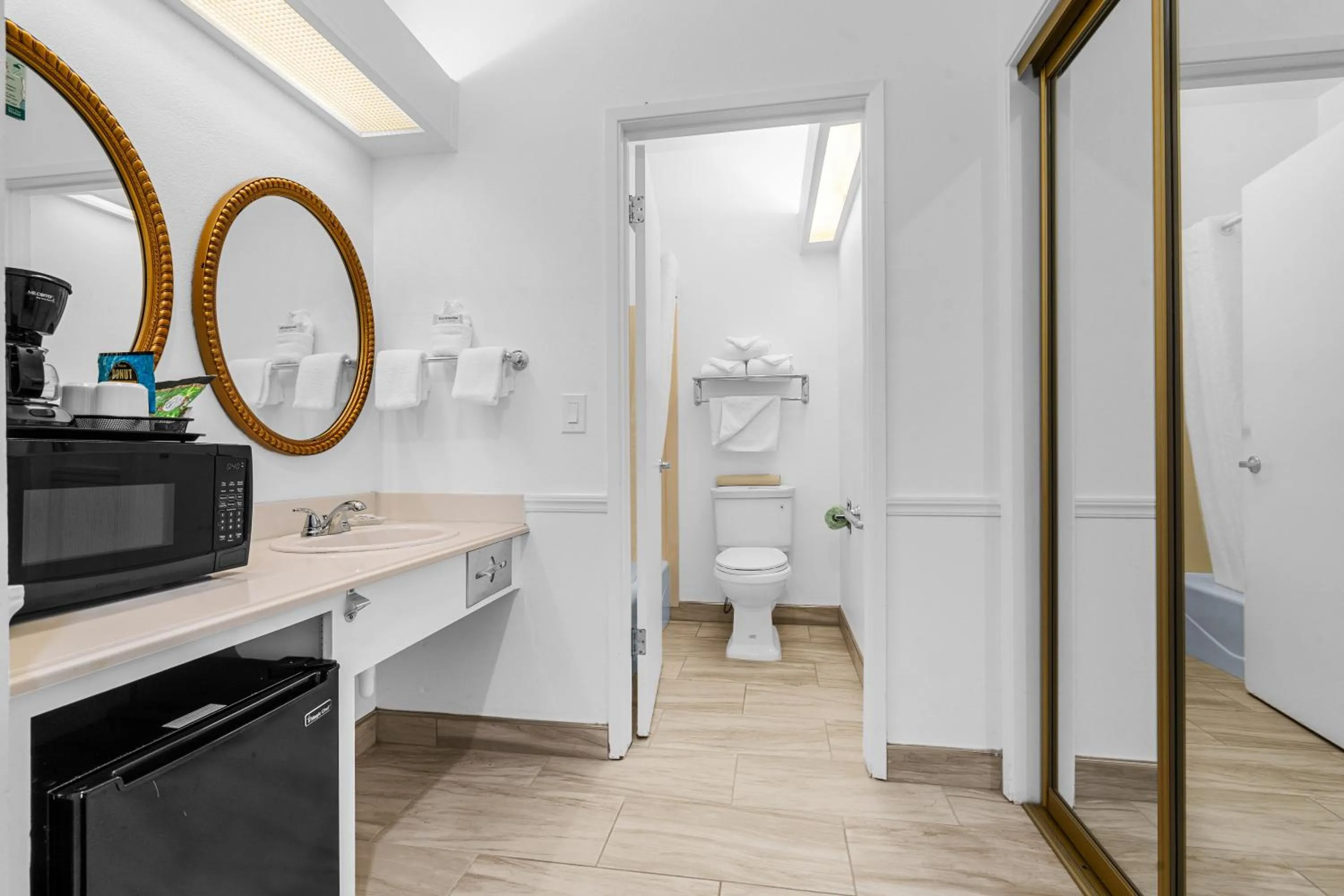 Bathroom in Masterpiece Hotel