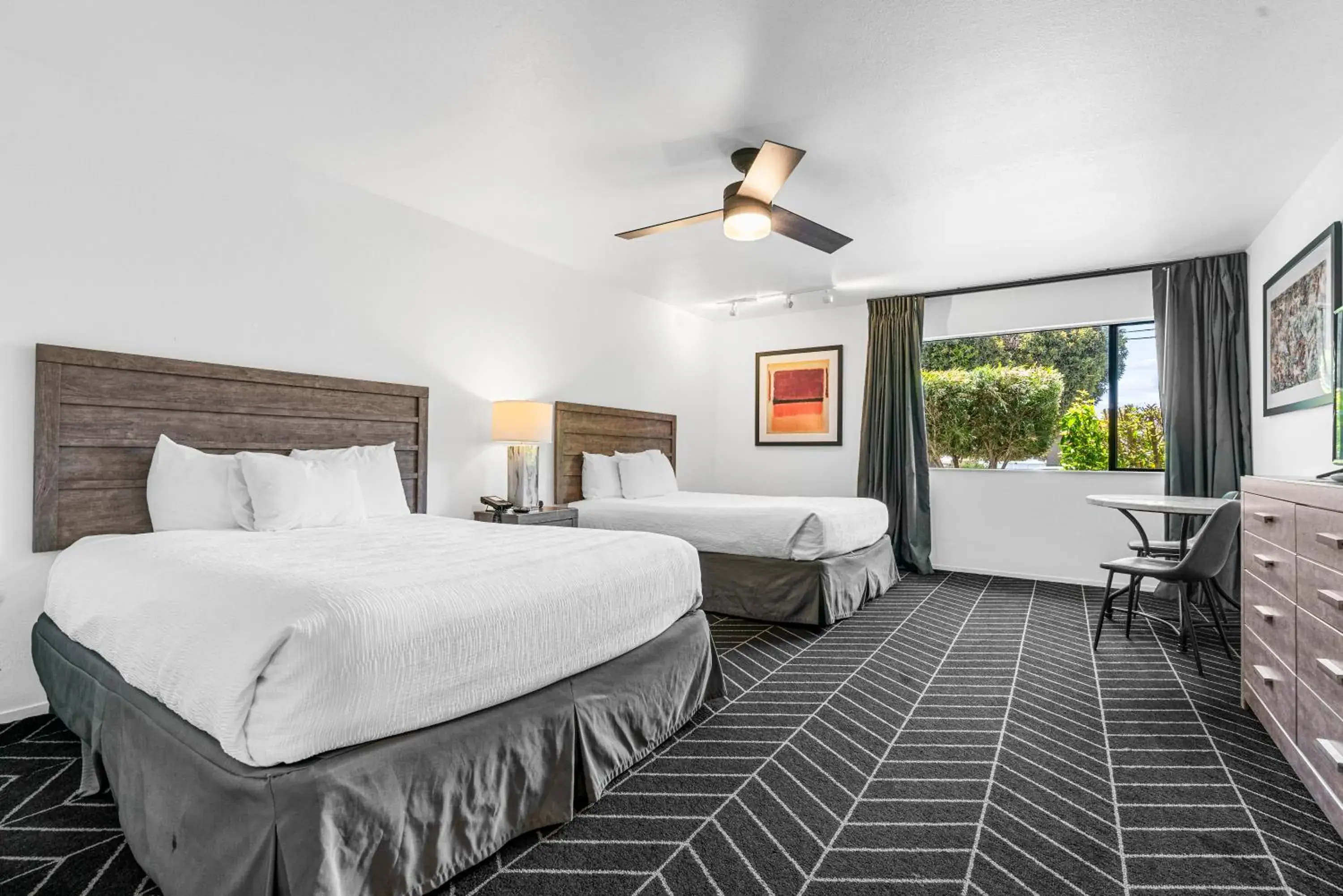 2 Queen Beds Non Smoking in Masterpiece Hotel 2 Queen Beds Non Smoking in Masterpiece Hotel