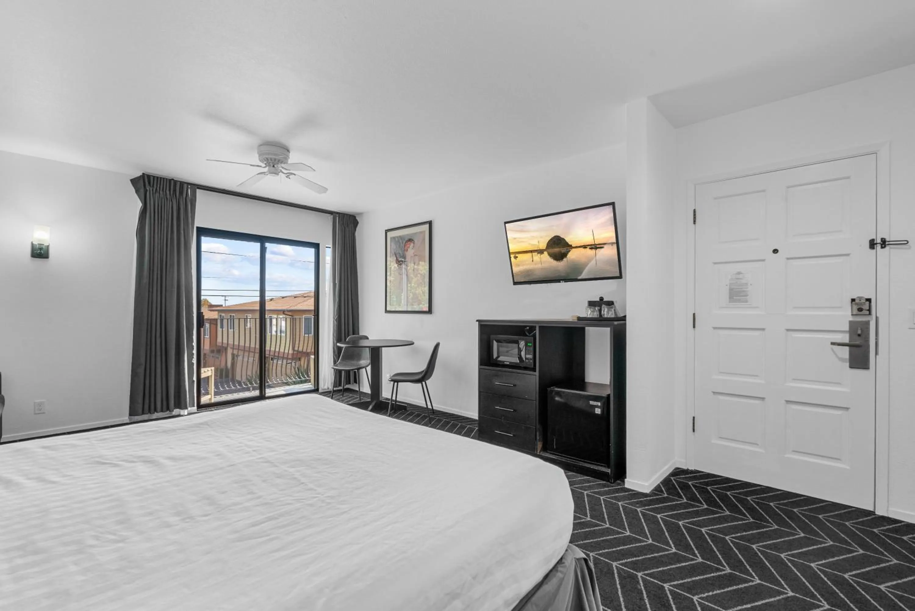 Bedroom, Bed in Masterpiece Hotel