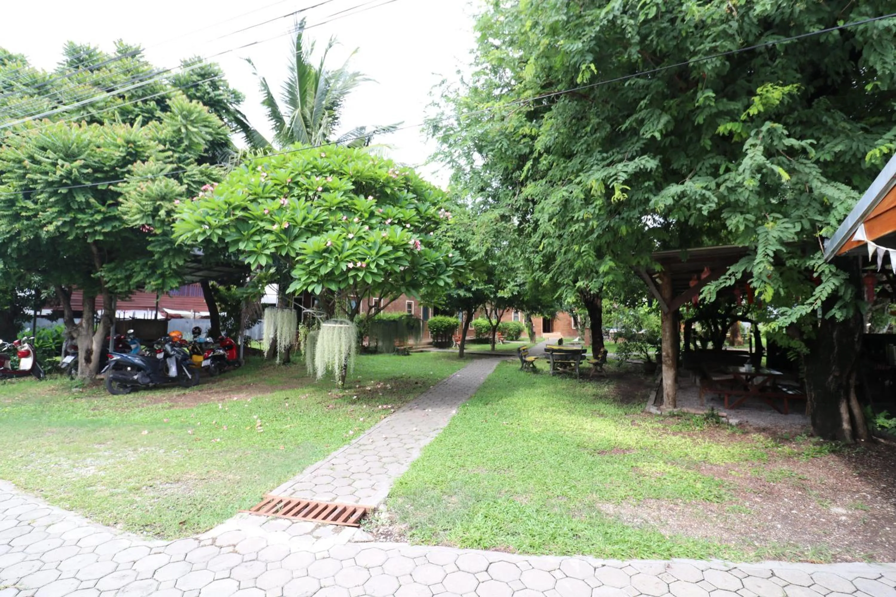 Garden in GongKaew HuenKum Hotel