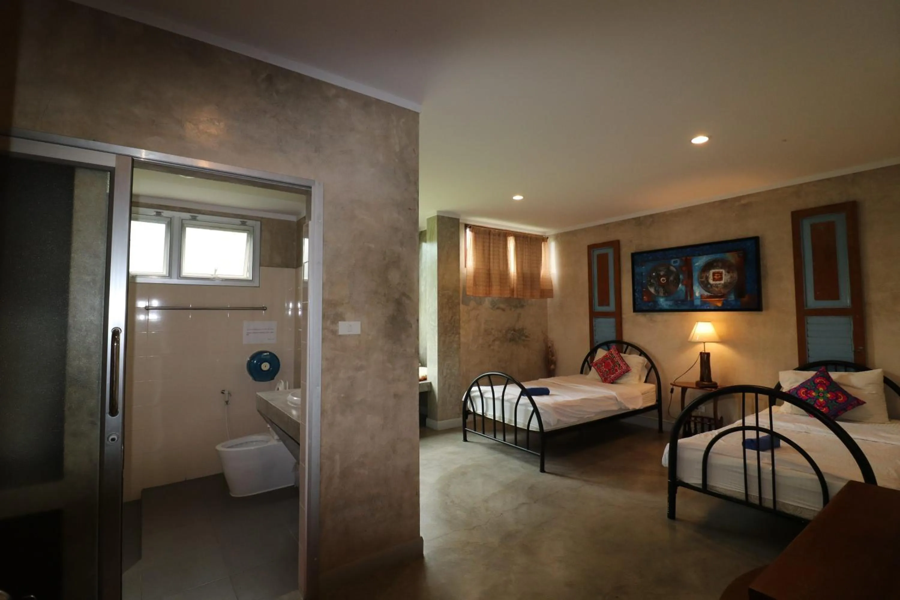 GongKaew HuenKum Hotel