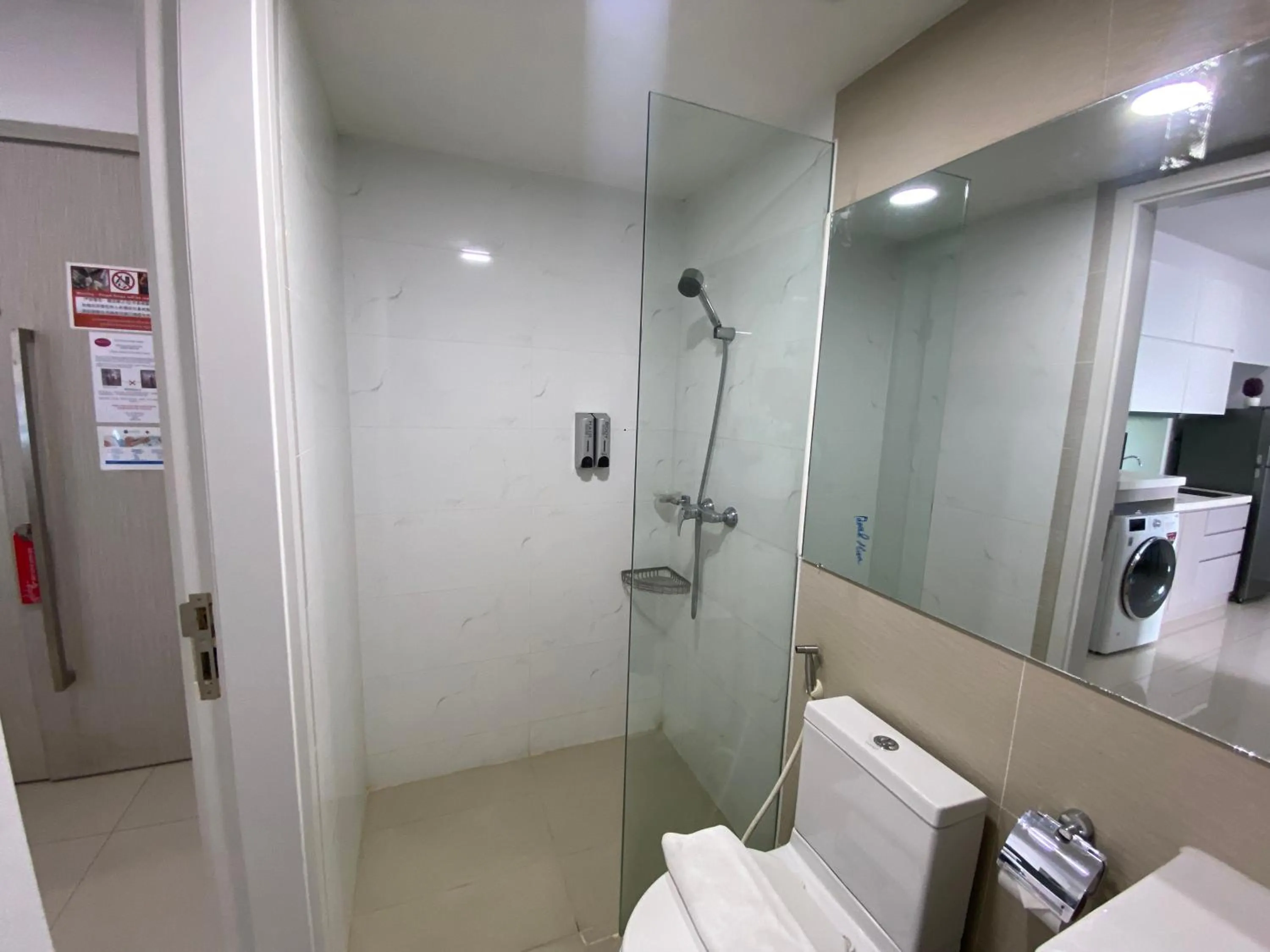 Shower in The Bridge Club